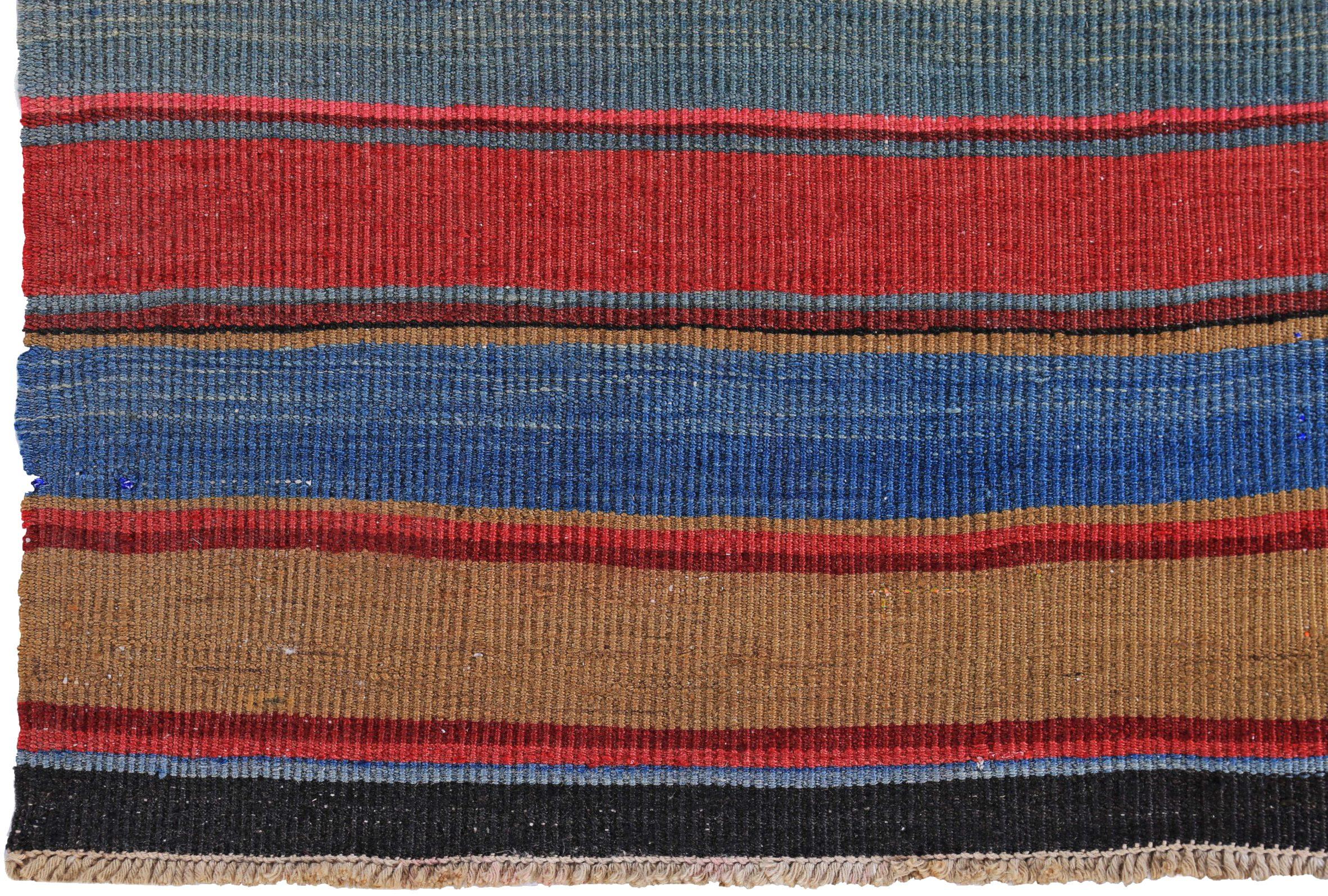 Persischer Kilim Small Rug CIRCA 1910 - Wolle Schwarz Blau Rot Gelb Design - 89470 (Asiatisch) im Angebot