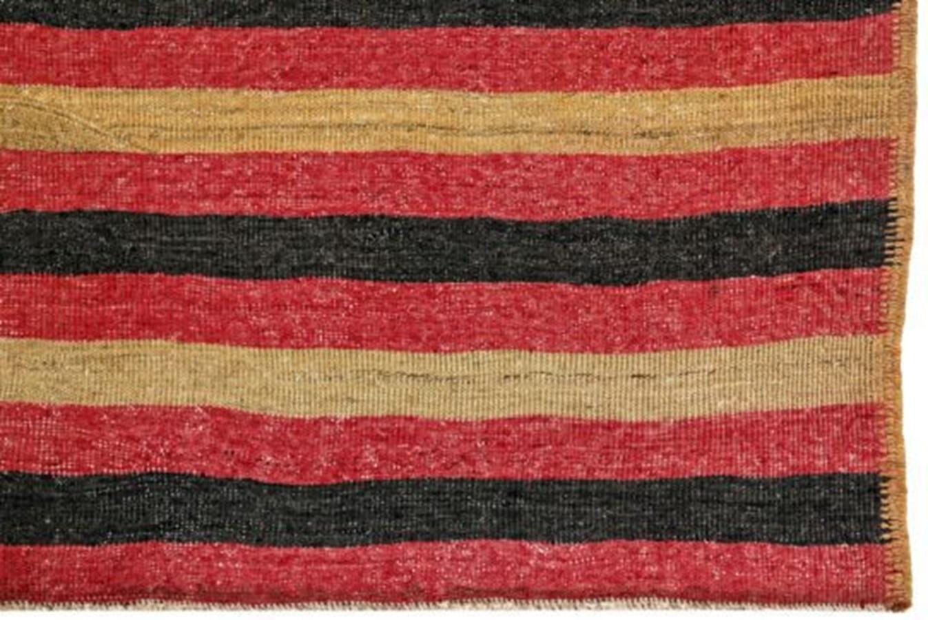Persische Kilim Small Rug CIRCA 1910 - Wolle Schwarz Grün Rot Gelb Design - 91243 (Asiatisch) im Angebot