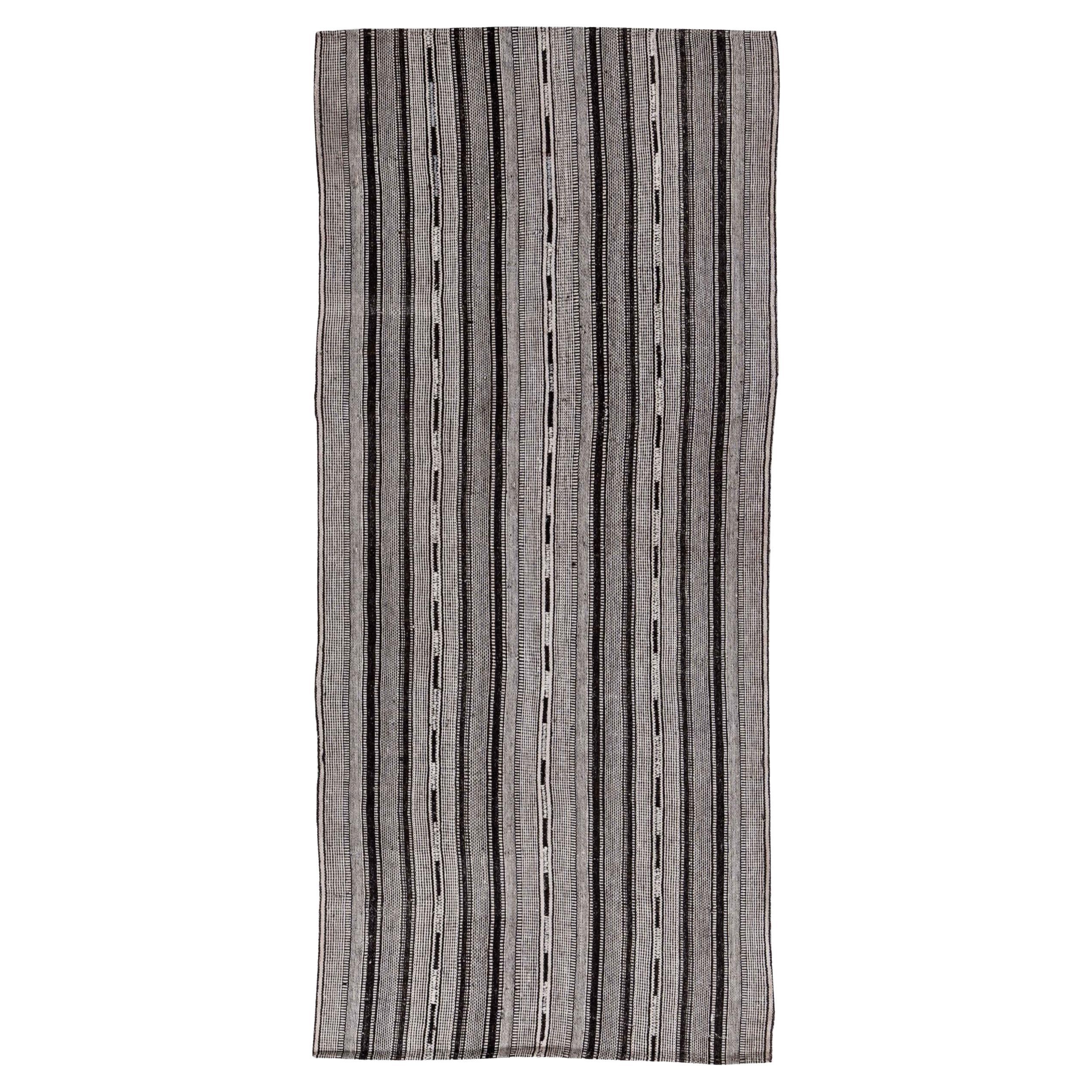 Persischer Kelim-Teppich Circa 1910 - Wolle Schwarz Elfenbein Design - 91547