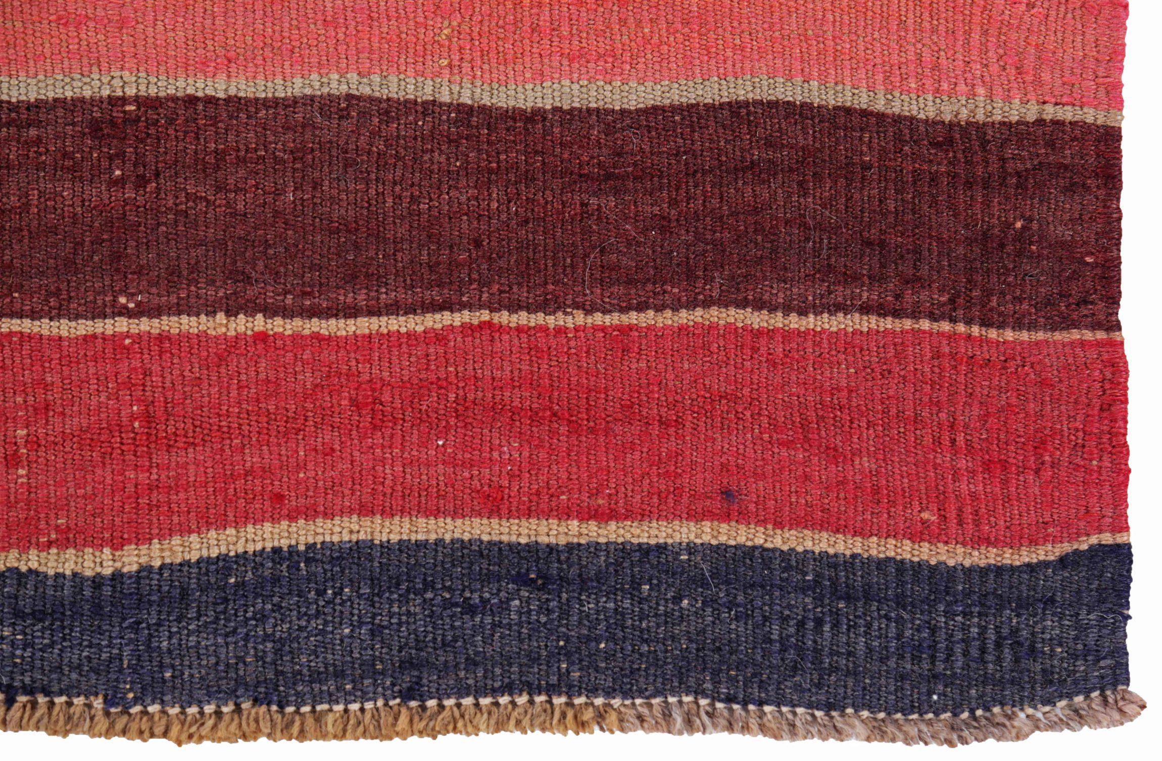 Persischer Kelim-Teppich Circa 1910 - Wolle Schwarz Elfenbein Rosa Rot Design - 91445 im Zustand „Hervorragend“ im Angebot in Dallas, TX