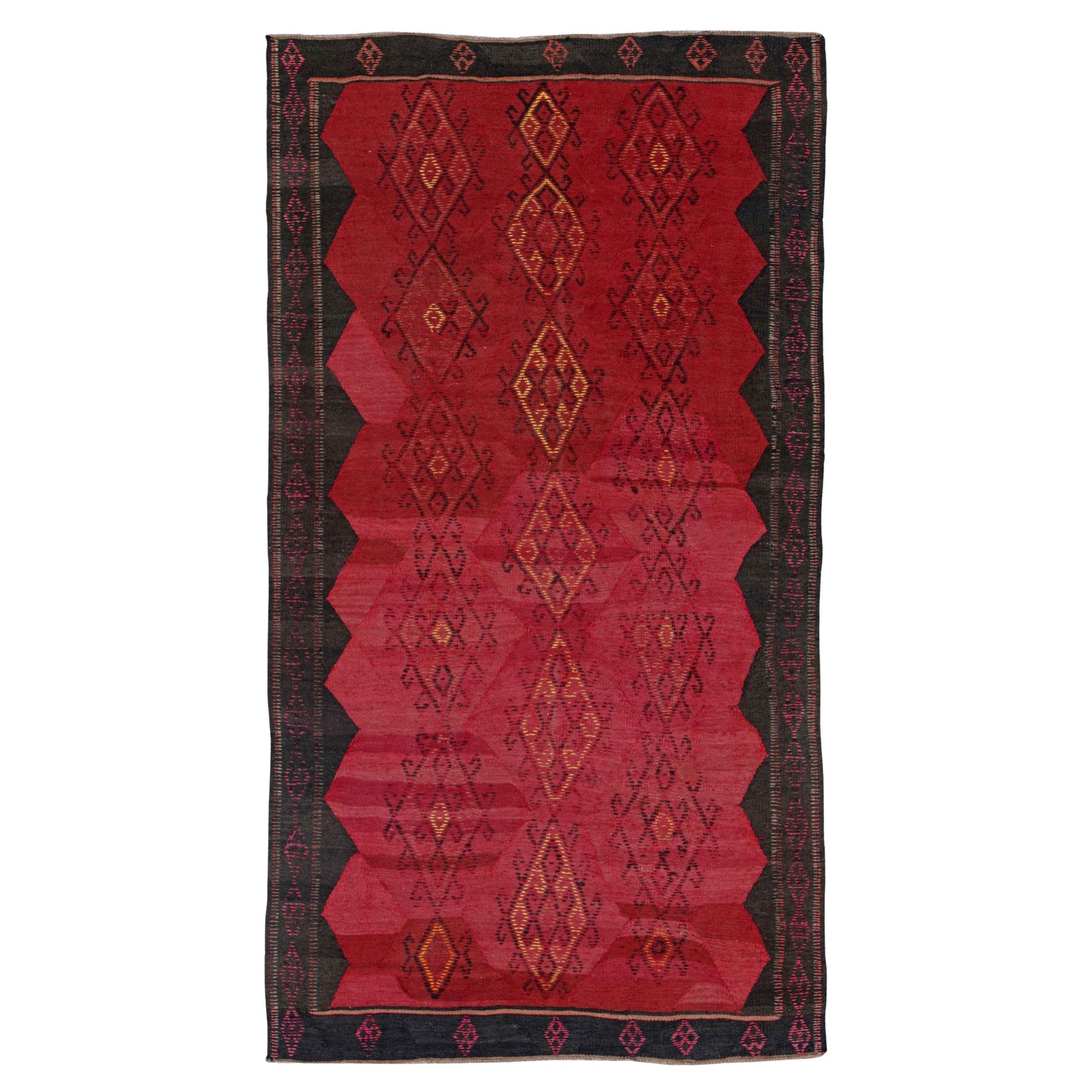 Persische Kilim Small Rug CIRCA 1910 - Wolle Schwarz Rot Gelb Design - 91426