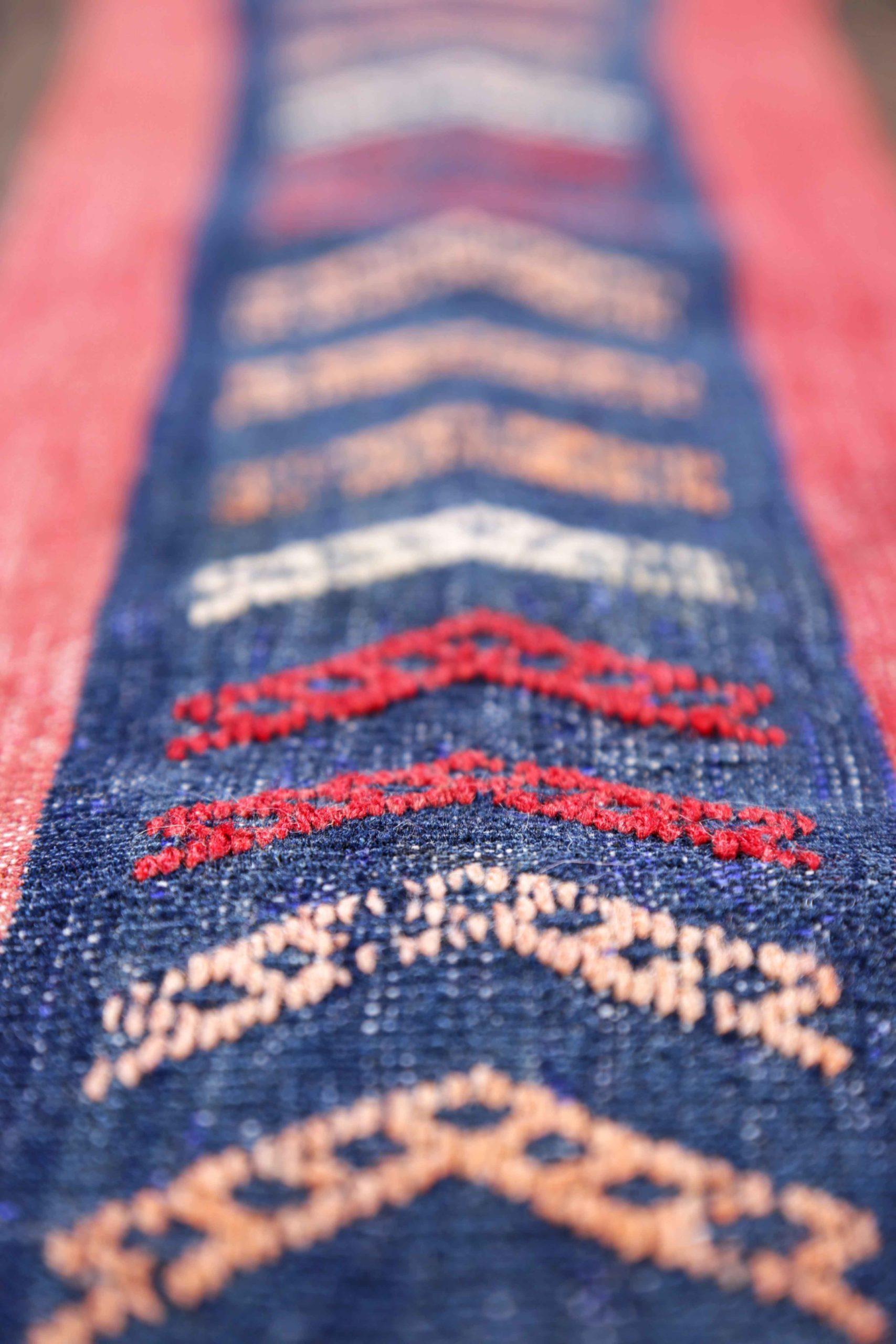 Persischer Kilim Kleiner Teppich CIRCA 1910 - Wolle Blau Braun Orange Rosa Rot - 91330 im Zustand „Hervorragend“ im Angebot in Dallas, TX