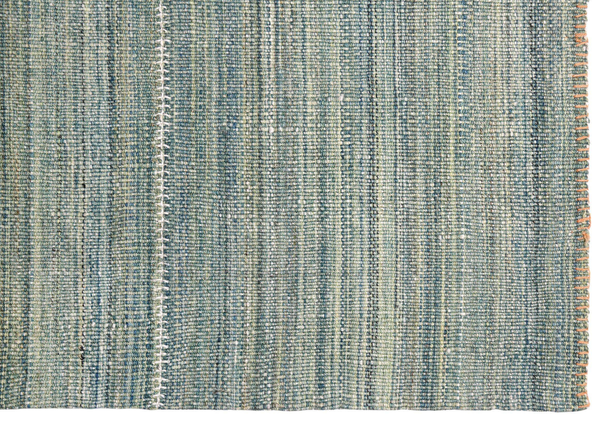 Petit tapis persan Kilim datant d'environ 1910, motif en laine bleu vert - 89968 Excellent état - En vente à Dallas, TX