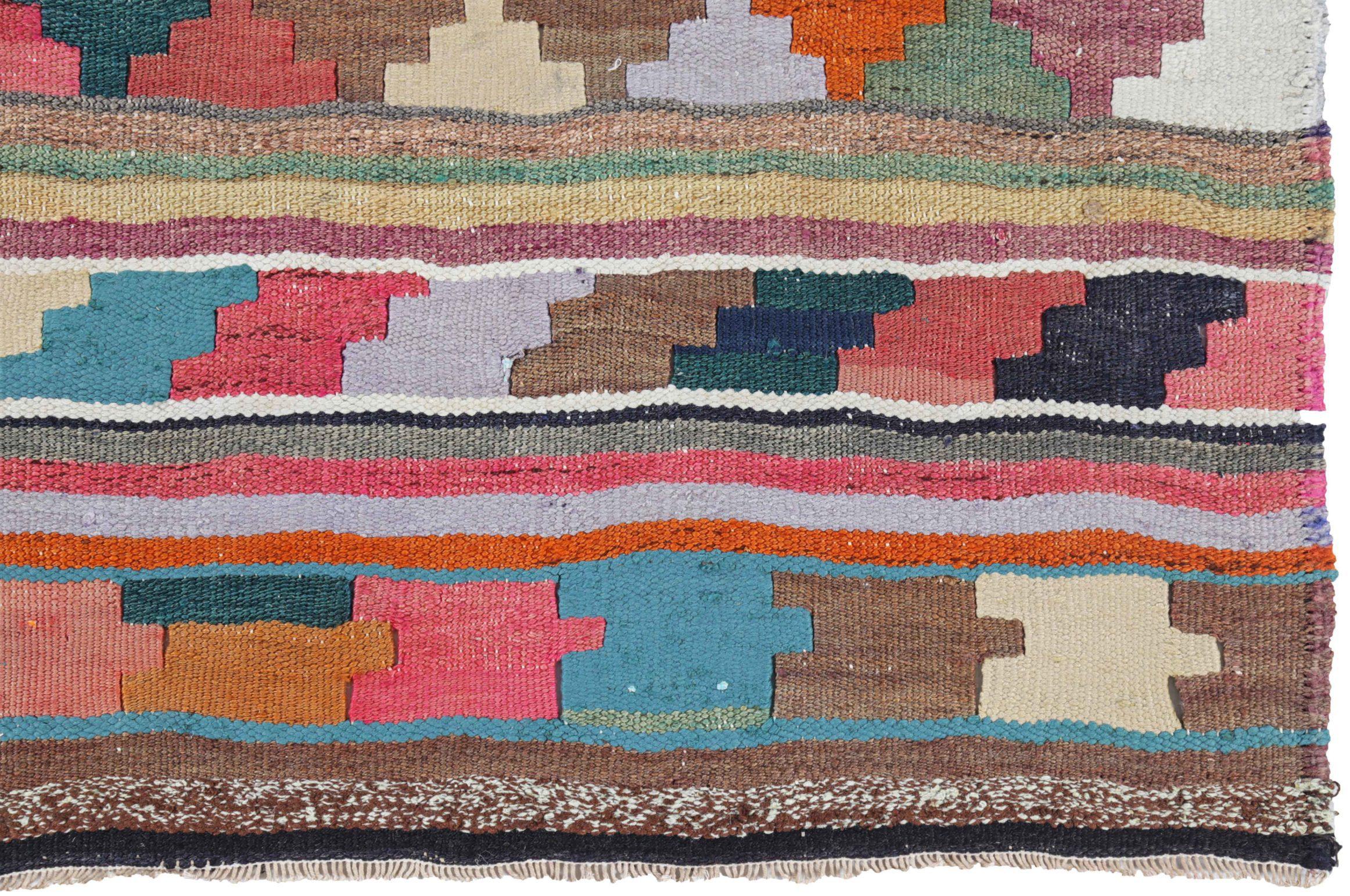 Persischer Kelim-Teppich Circa 1910 - Wolle Blau Grün Orange Rosa Rot - 91273 im Zustand „Hervorragend“ im Angebot in Dallas, TX