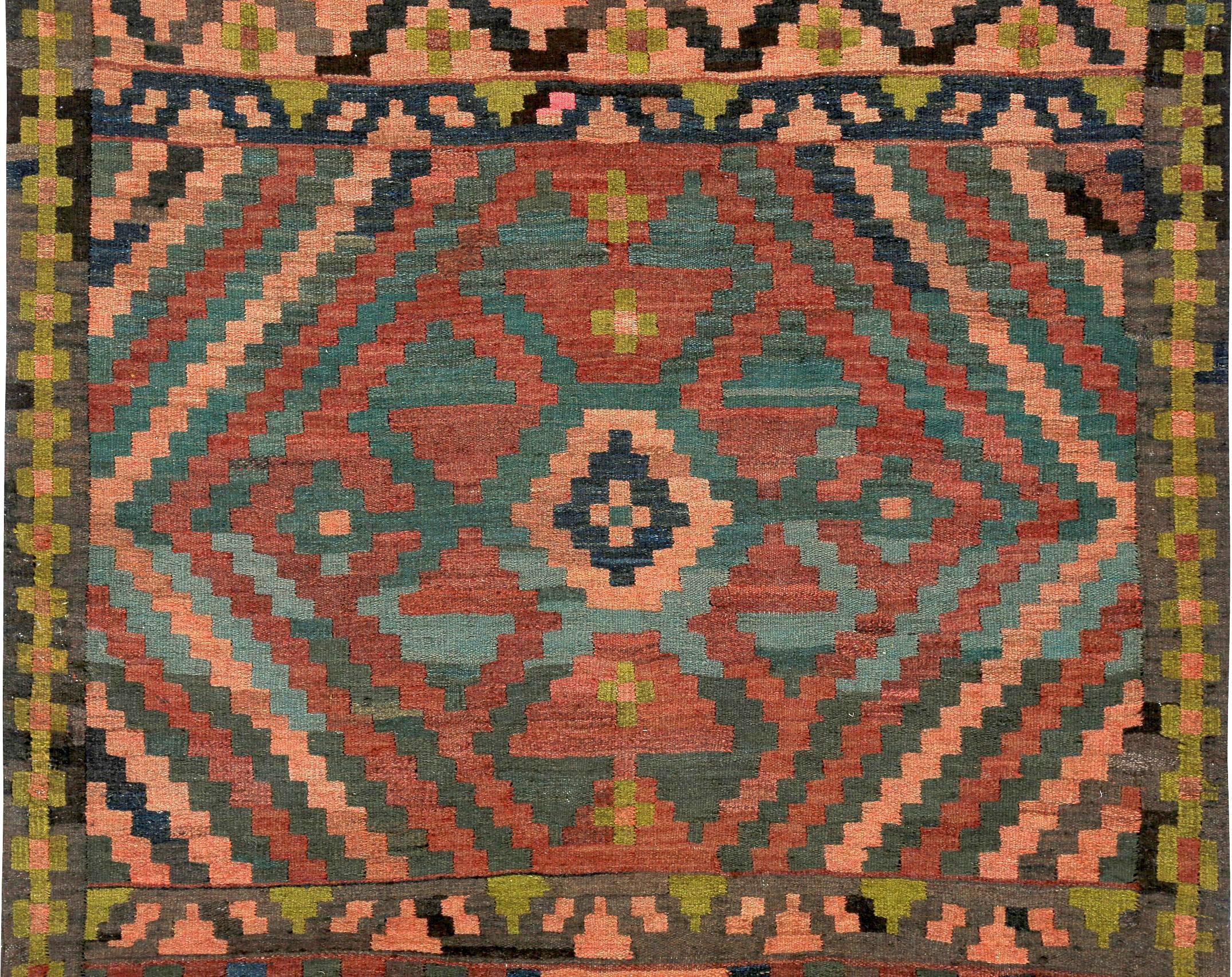 Persischer Kelim-Teppich Circa 1910 - Wolle Blau Grün Rosa Design - 89342 (Asiatisch) im Angebot