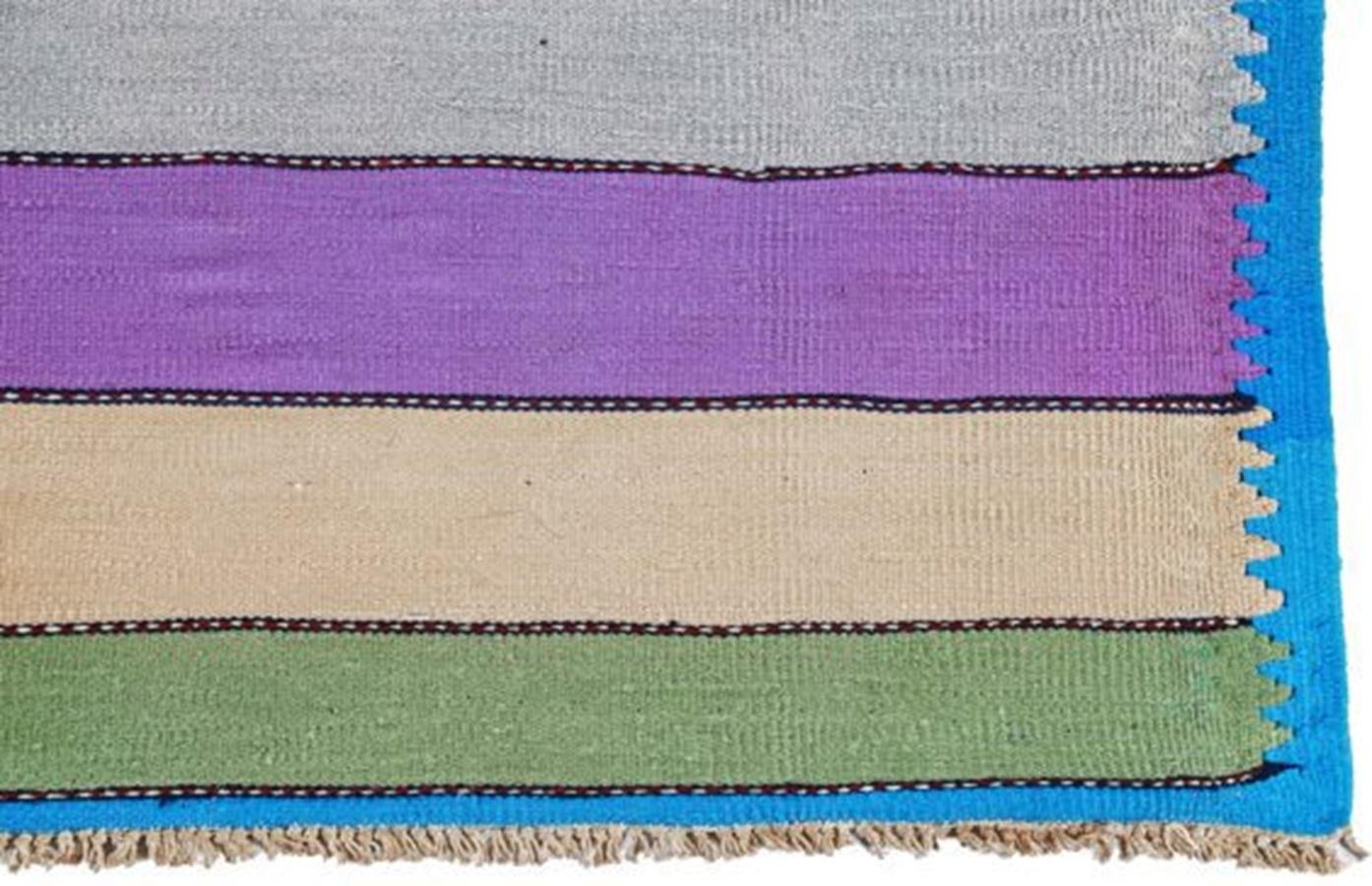 Petit tapis persan Kilim vers 1910 - Laine bleu vert violet rouge jaune - 91244 Excellent état - En vente à Dallas, TX