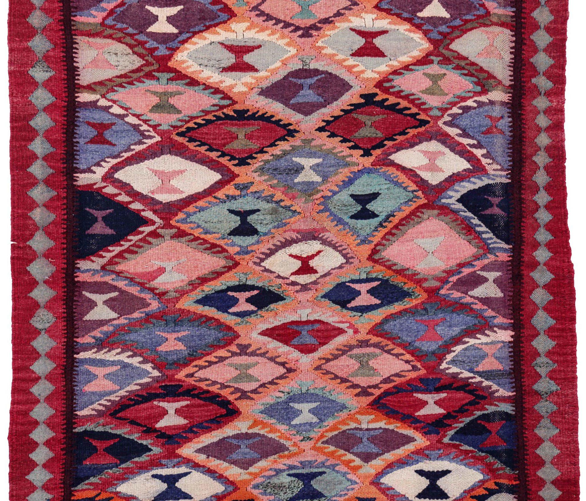 Persischer Kelim-Teppich Circa 1910 - Wolle Blau Elfenbein Rosa Rot Design - 91258 (Asiatisch) im Angebot