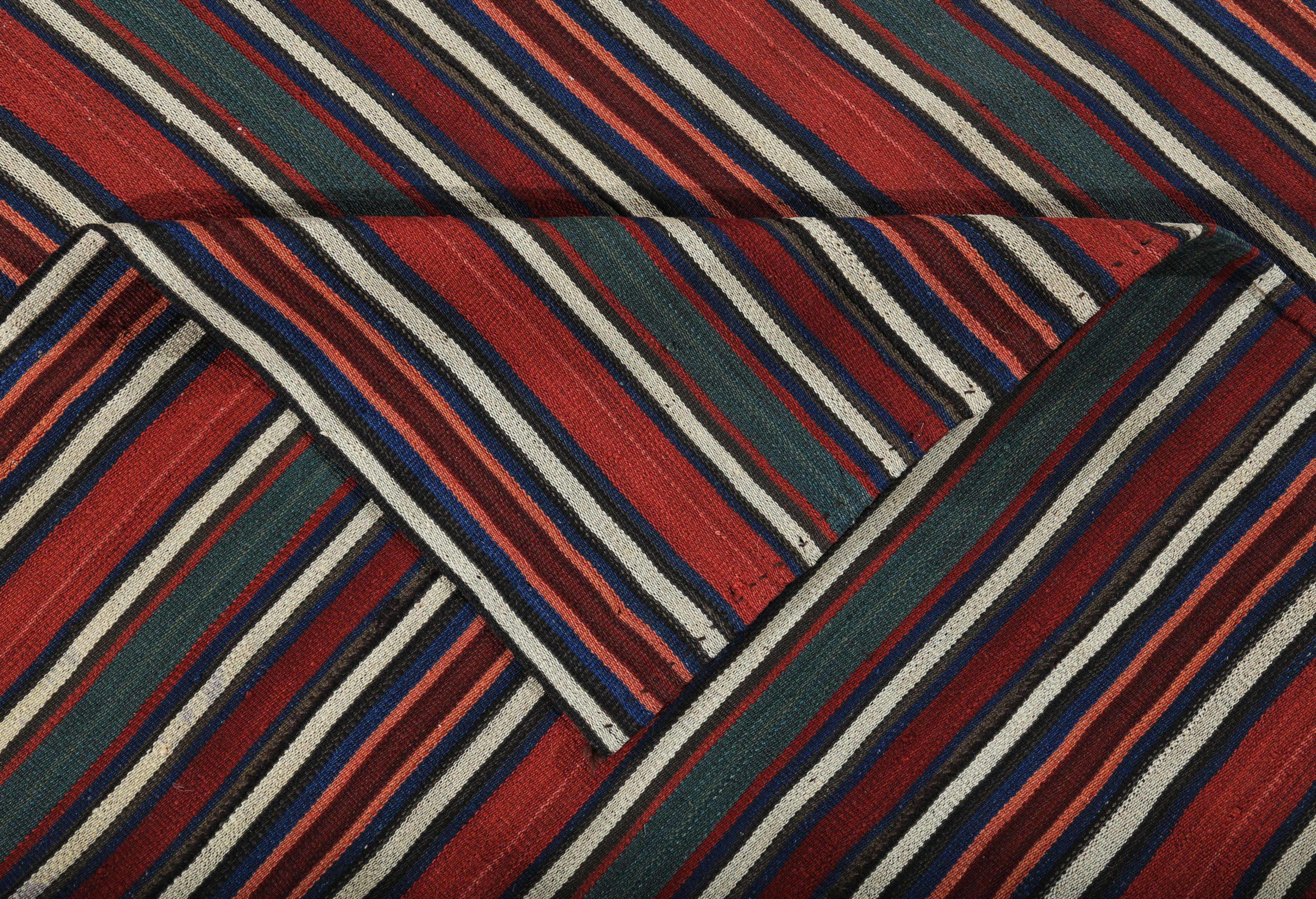 Persischer Kelim-Teppich Circa 1910 - Wolle Blau Elfenbein Rot Design - 89190 im Zustand „Hervorragend“ im Angebot in Dallas, TX