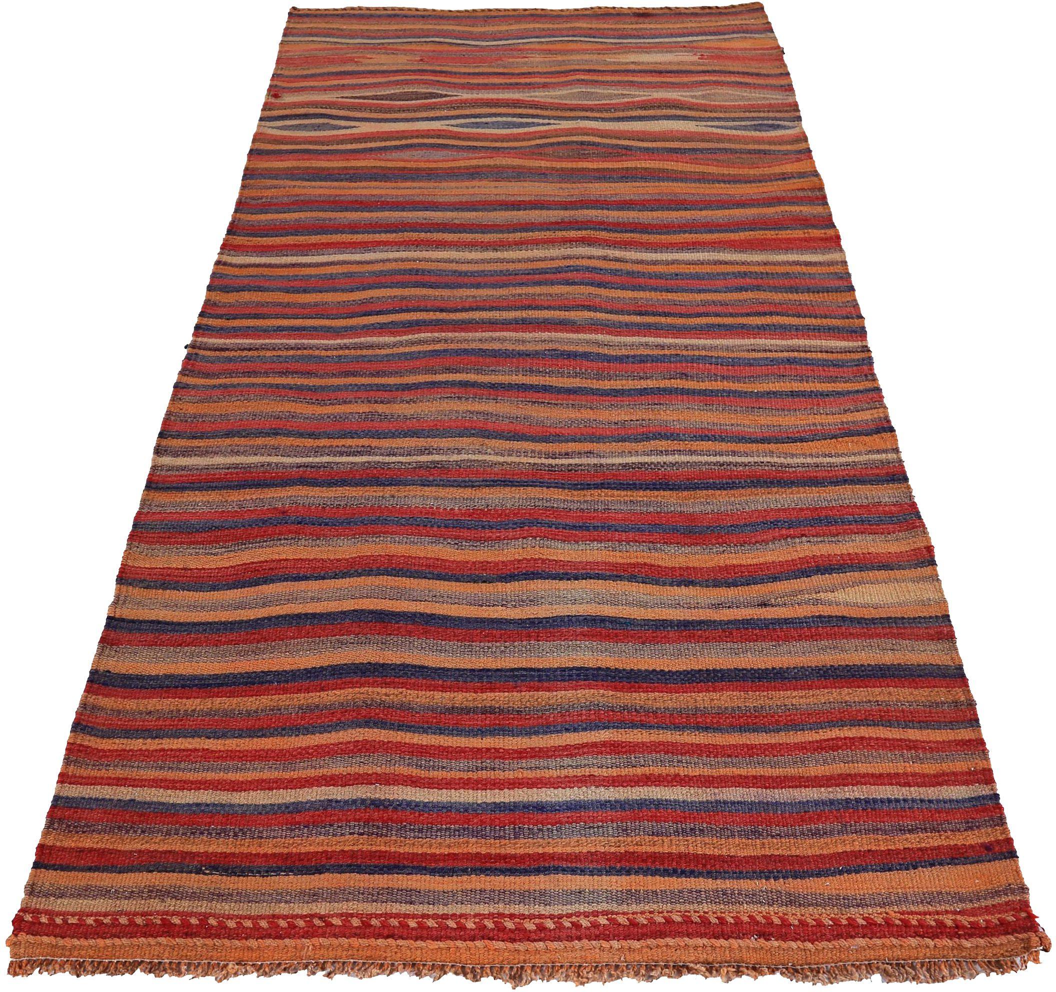 Entdecken Sie die Eleganz eines persischen Kilims mit einem kleinen Teppich von CIRCA 1910. Dieses exklusive Design aus Wolle und BlauOrangeRot ist perfekt, um Ihren Raum zu verschönern.
