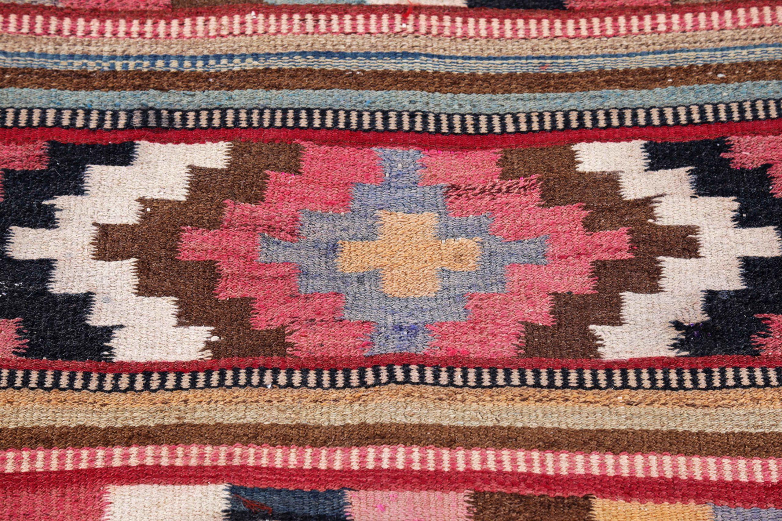 Persischer Kilim Small Rug CIRCA 1910 - Wolle Blau Rosa Rot Gelb Design - 91360 (20. Jahrhundert) im Angebot