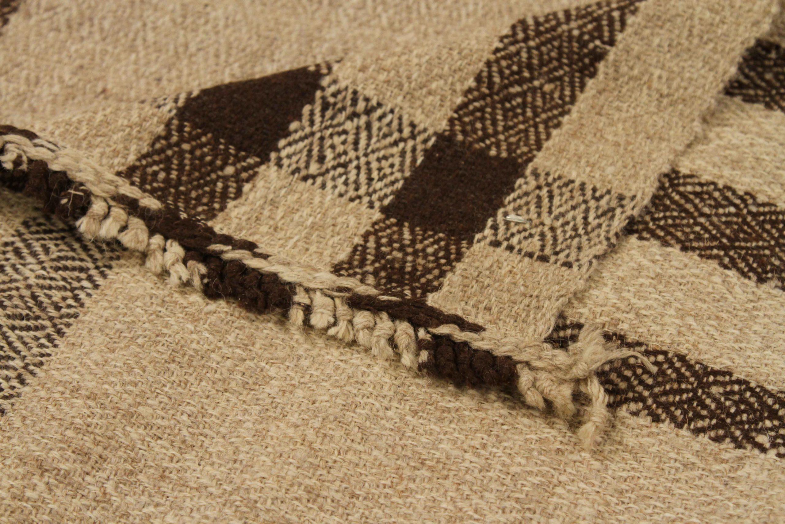 Persischer Kilim Kleiner Teppich CIRCA 1910 - Wolle Braun Elfenbein 74152 im Zustand „Hervorragend“ im Angebot in Dallas, TX