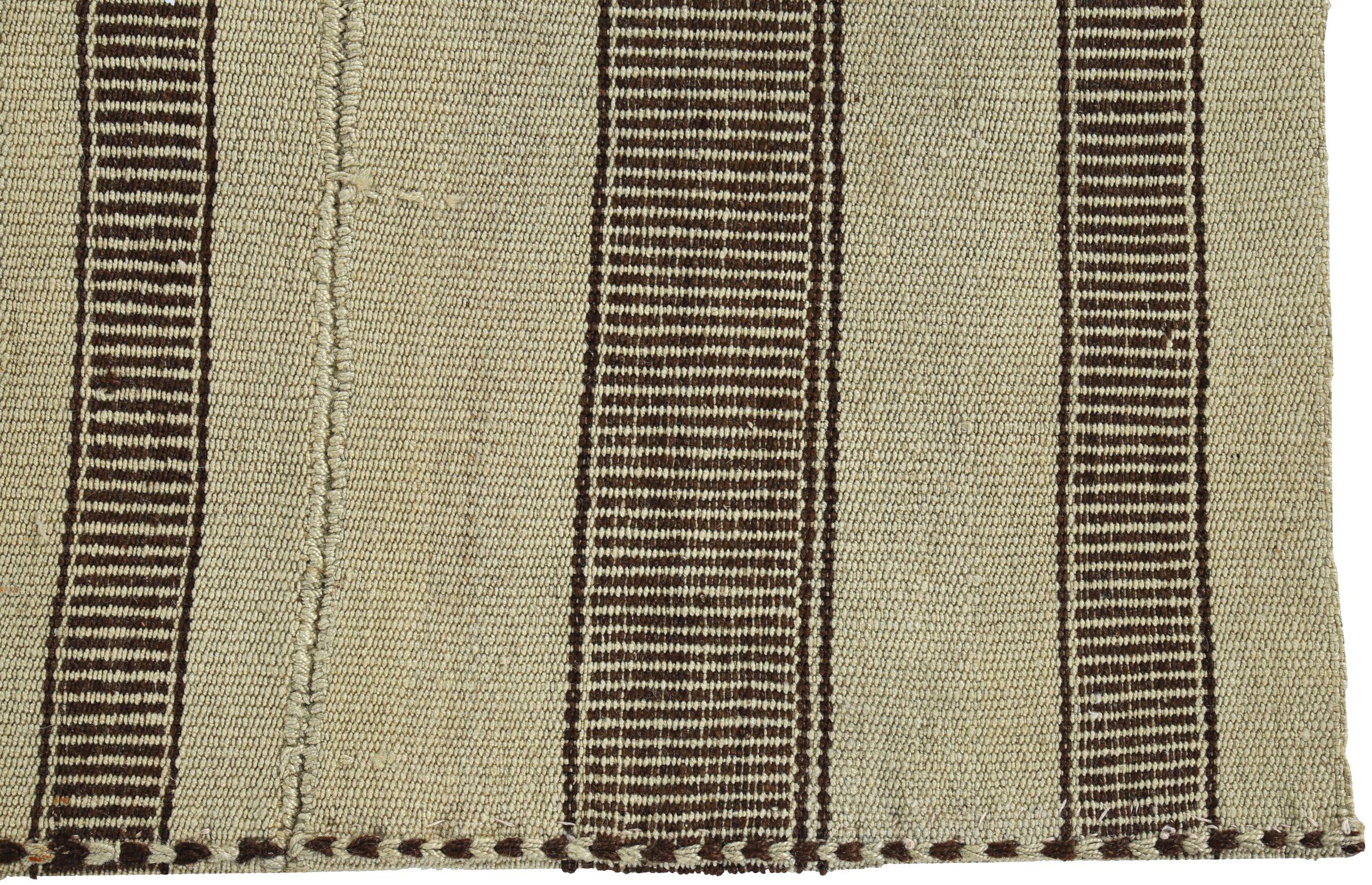Asian Persian Kilim Small Rug Circa 1910 - Wool Brown Ivory Design - 89549 For Sale
