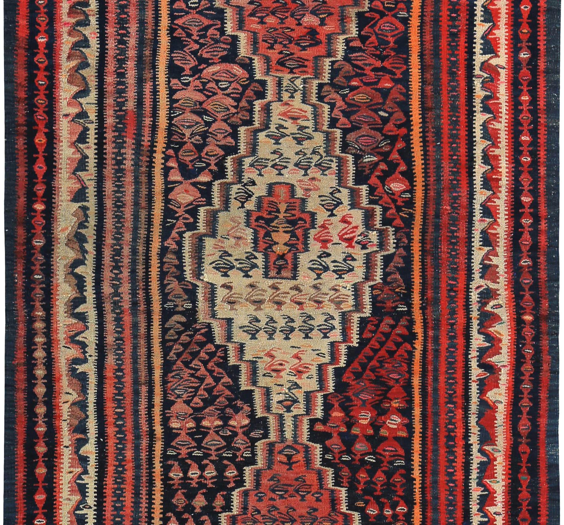 Persischer Kilim Kleiner Teppich CIRCA 1910 - Wolle Braun Elfenbein Rot Design - 89499 (Asiatisch) im Angebot