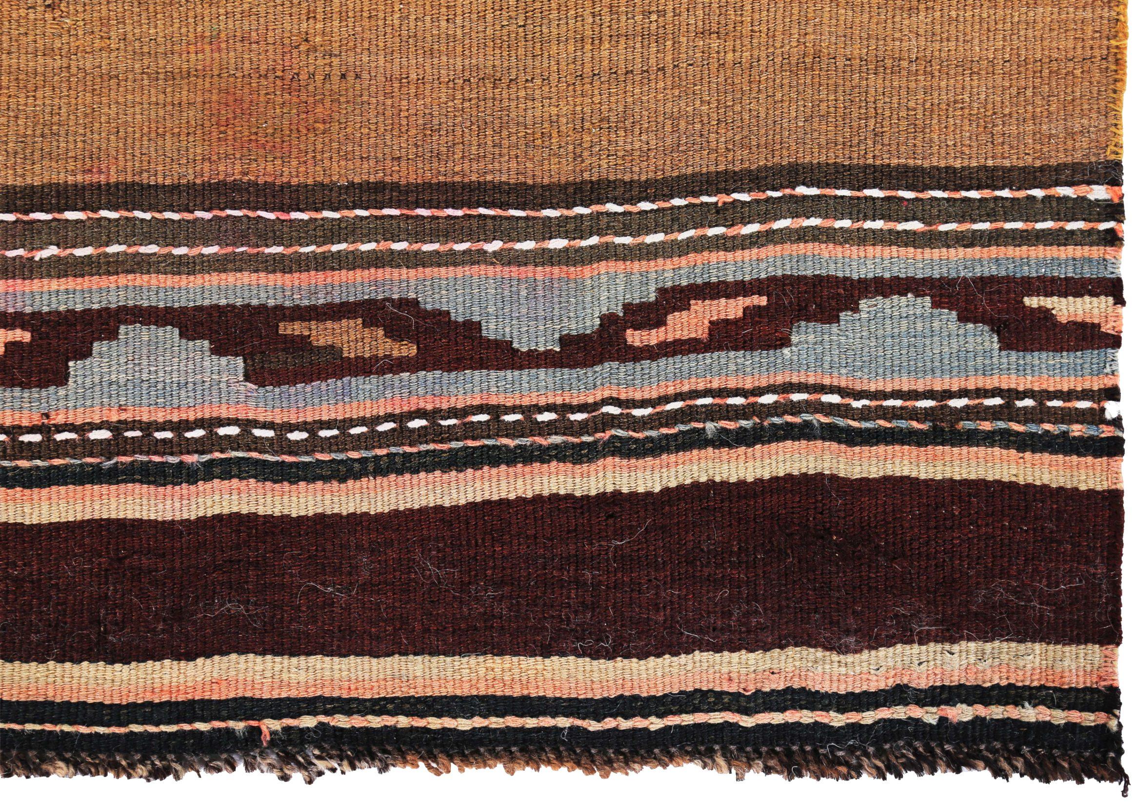 Persischer Kilim Kleiner Teppich Circa 1910 - Wolle Braun Elfenbein Rot Design - 89528 (Asiatisch) im Angebot