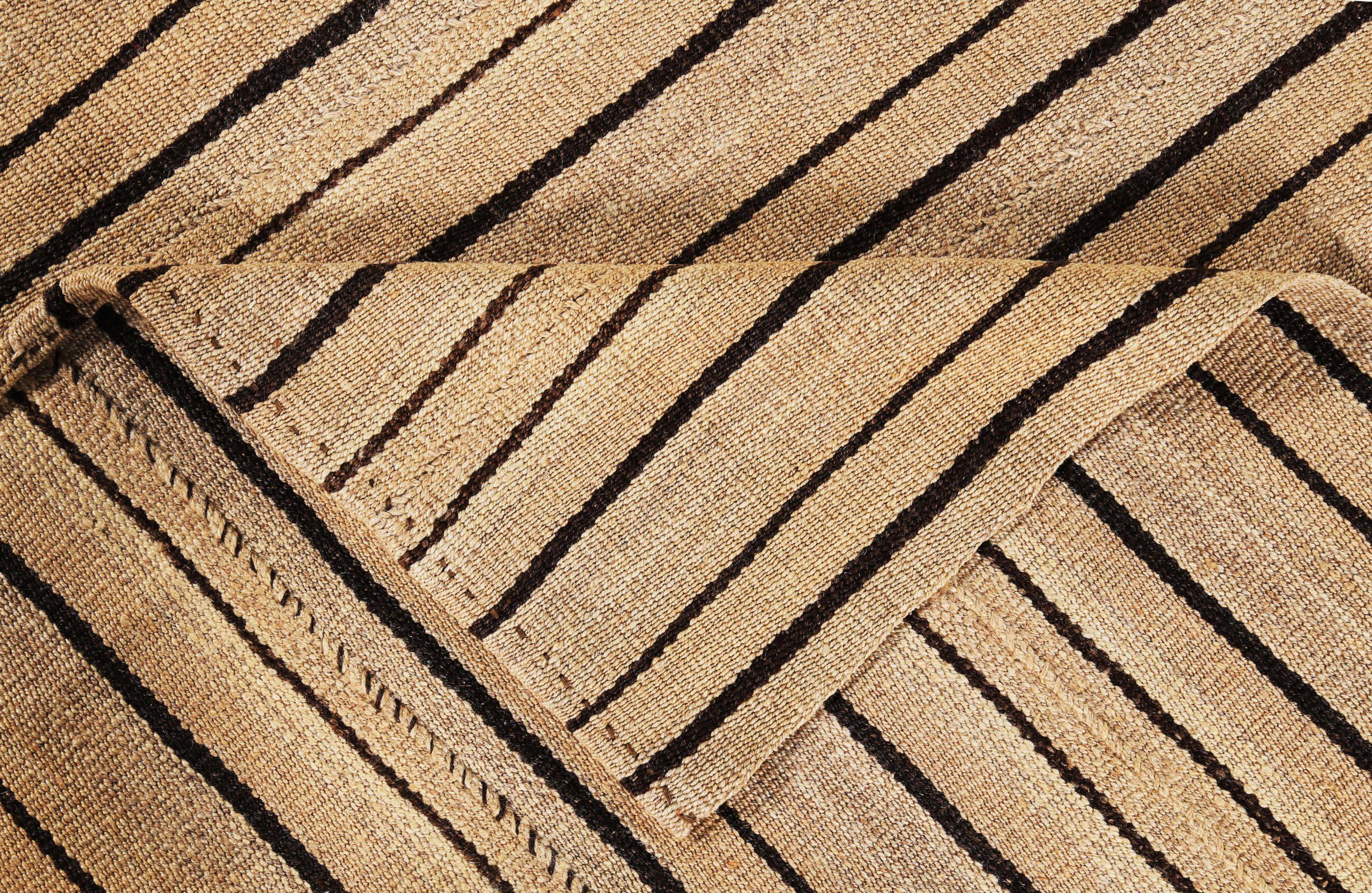 Persischer Kilim Small Rug CIRCA 1910 - Wolle Brown Taupe Design - 89525 (20. Jahrhundert) im Angebot