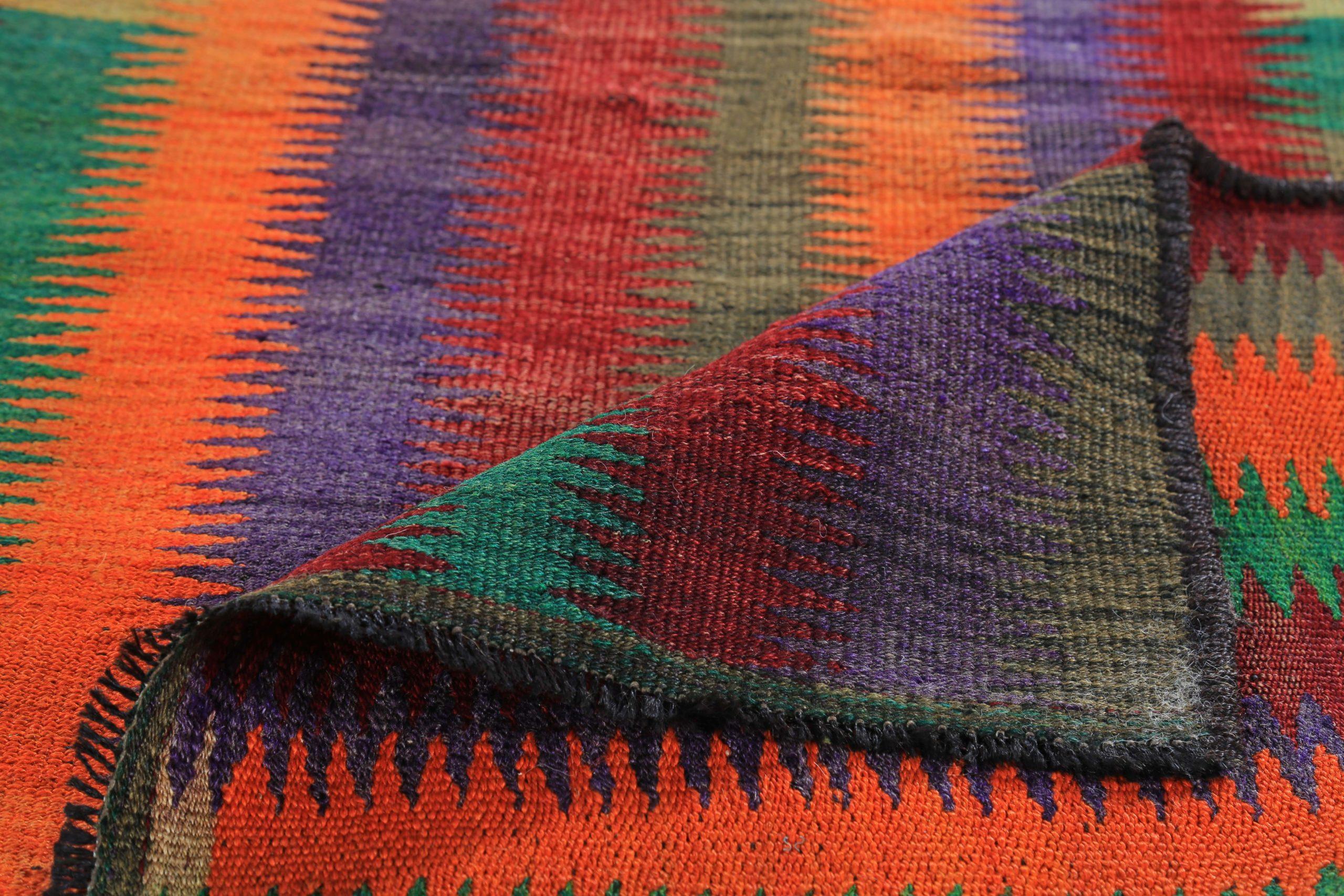 Petit tapis persan Kilim datant d'environ 1910, motif de revers en laine vert orange - 89553 Excellent état - En vente à Dallas, TX