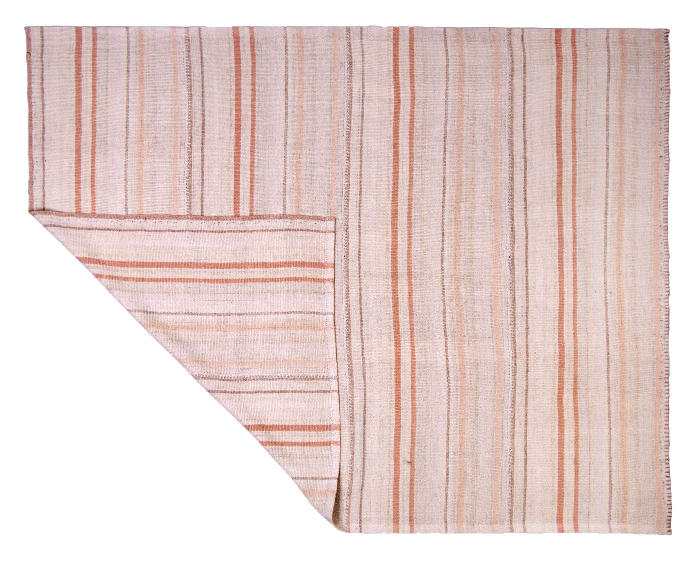 Asiatique Petit tapis persan Kilim vers 1940 - Design en laine ivoire rose ivoire - 89977 en vente