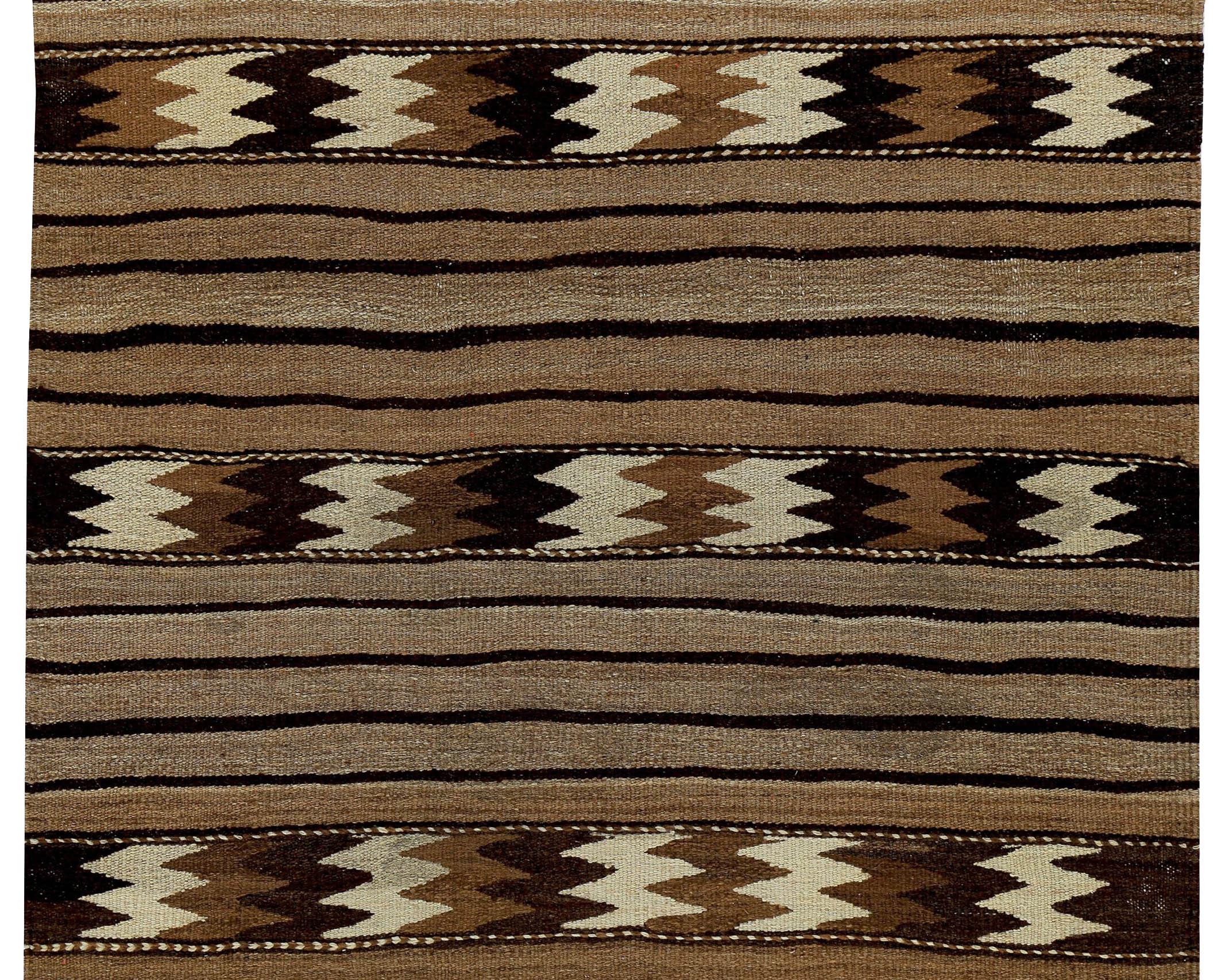 Asiatique Rug & Kilim Kilim Persan Circa 1990 - Laine Brown Design/One - 89329 en vente