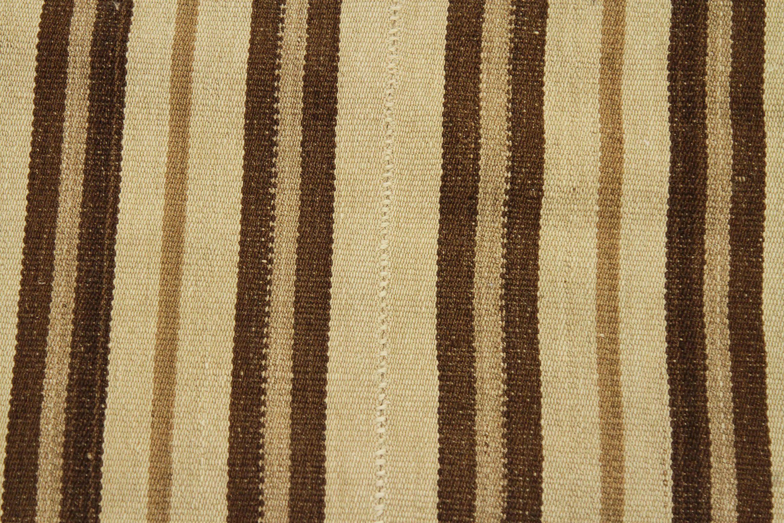 Persischer Kilim Small Teppich - Wolle Braun Elfenbein Design - 88416 im Zustand „Hervorragend“ im Angebot in Dallas, TX