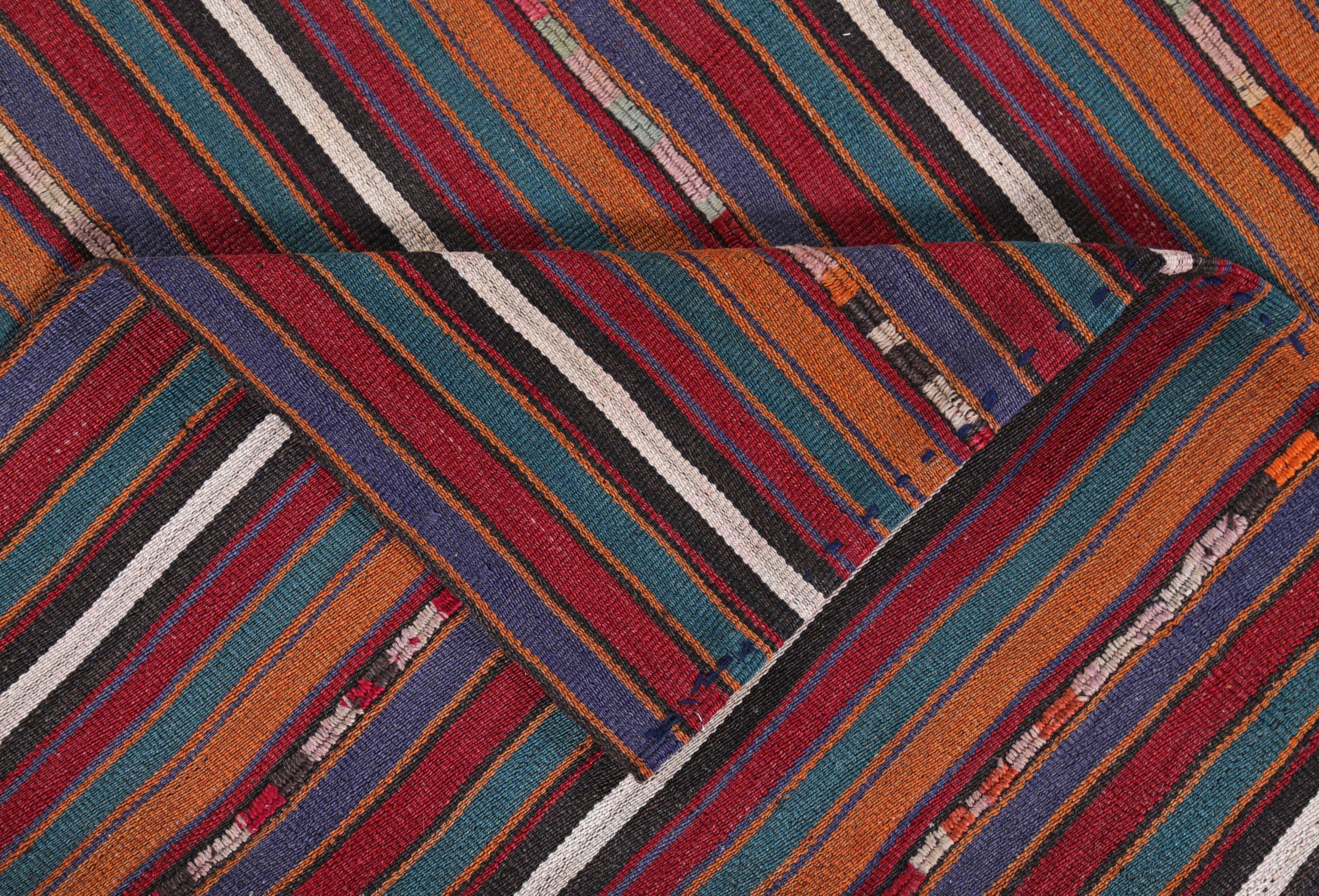 Persischer quadratischer Kelim-Teppich Circa 1910 - Wolle Blau Orange Rot Design - 89474 (20. Jahrhundert) im Angebot