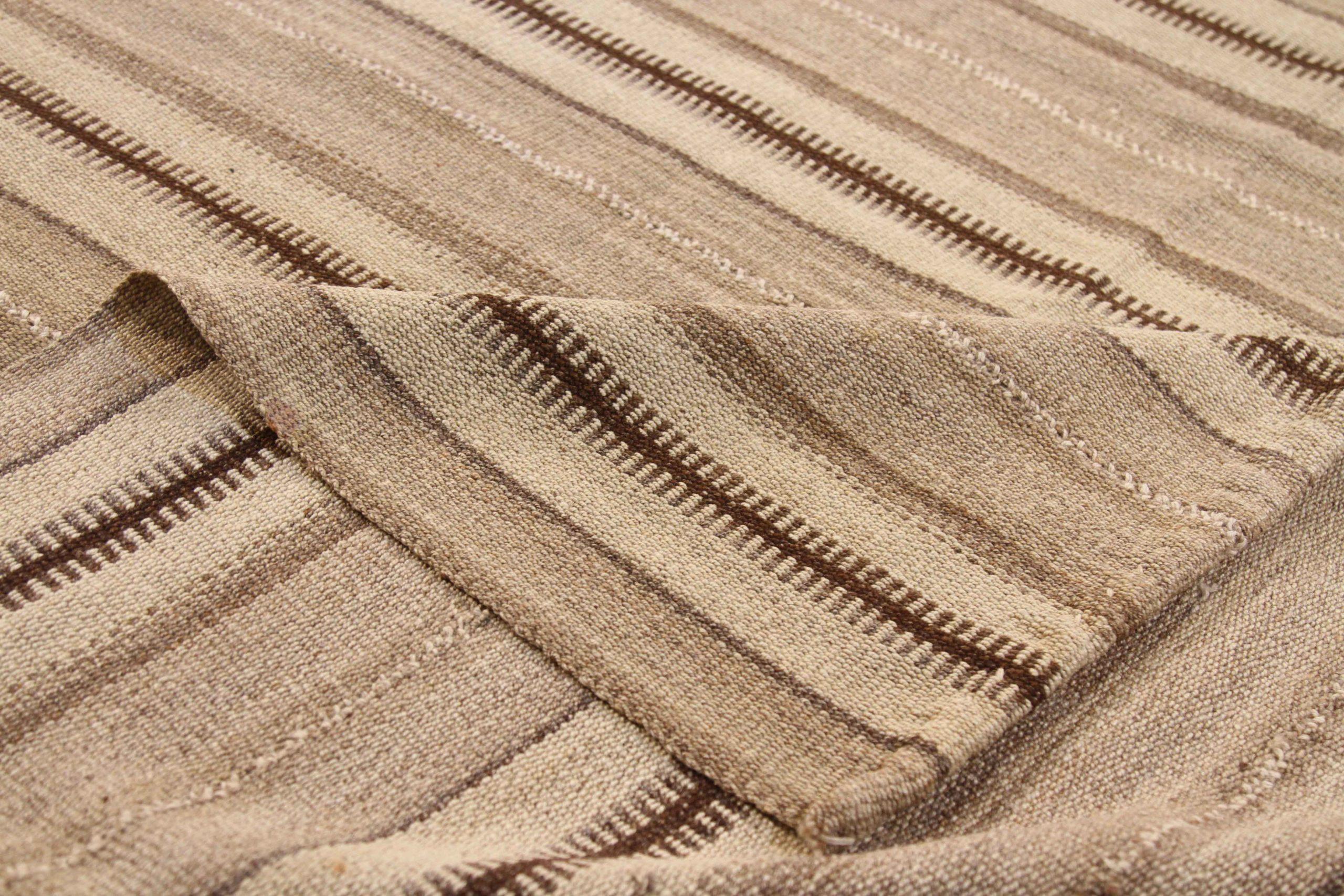 Tappeti persiani quadrati Rug & Kilim Circa 1910 - Lana Marrone Avorio Taupe 74146 In condizioni ottime in vendita a Dallas, TX