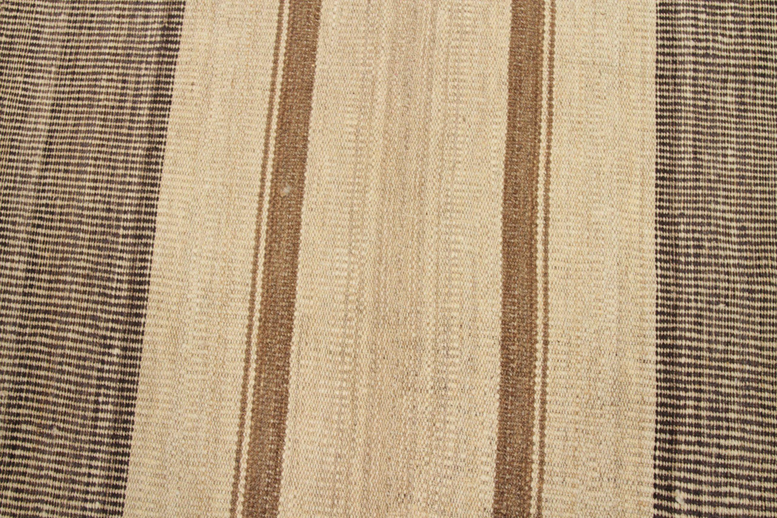20ième siècle Rug & Kilim Kilim - Laine Brown Design/One - 88389 en vente