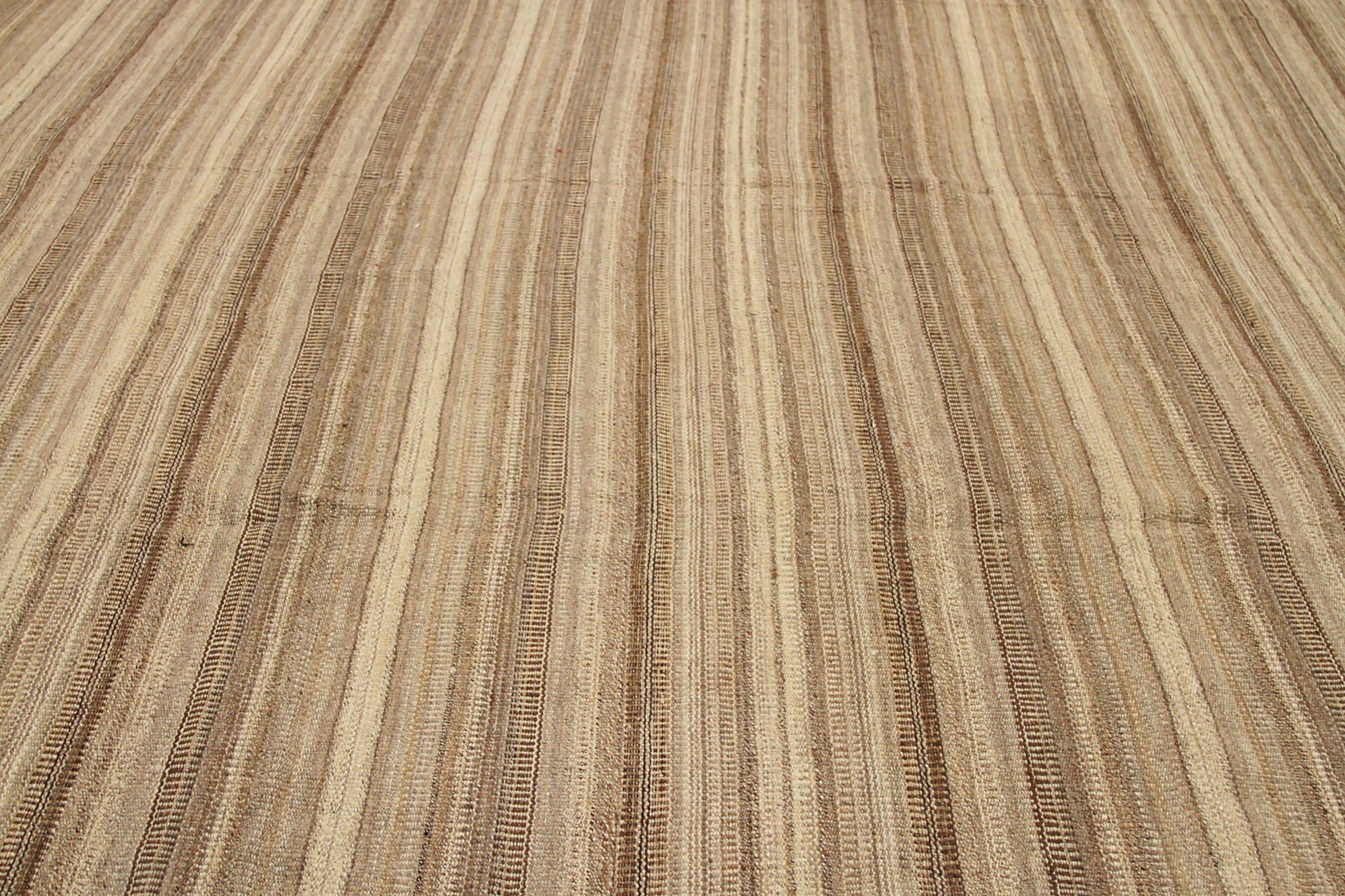 Rug & Kilim Kilim - Laine Brown Design/One - 88688 Excellent état - En vente à Dallas, TX