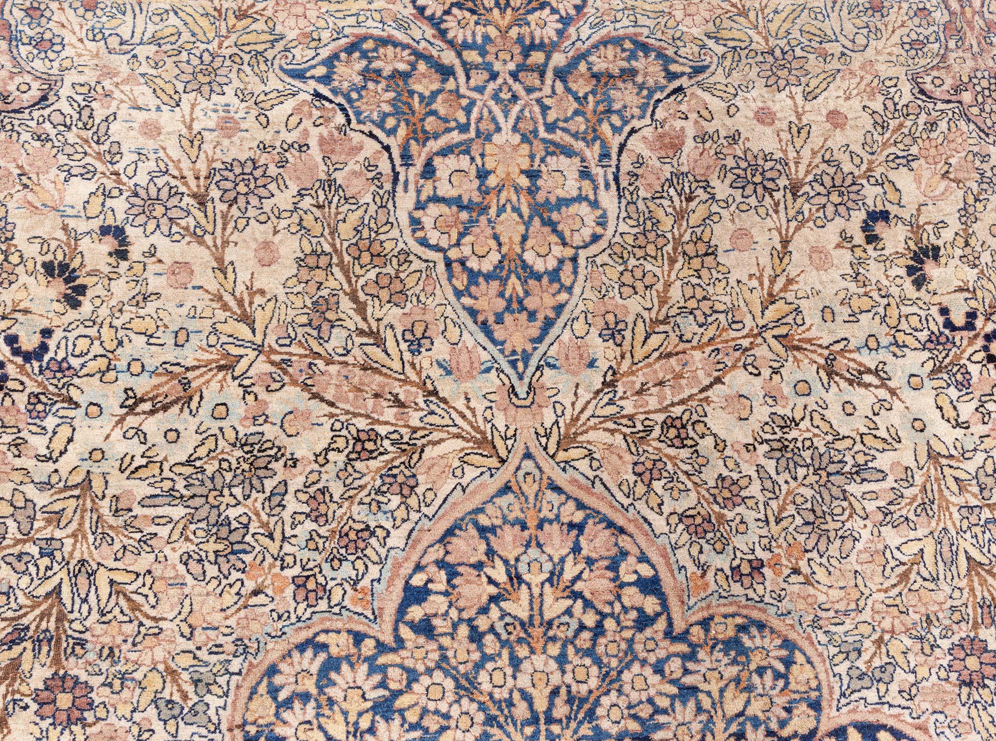 XX secolo Tappeto persiano Kirman di Doris Leslie Blau in vendita