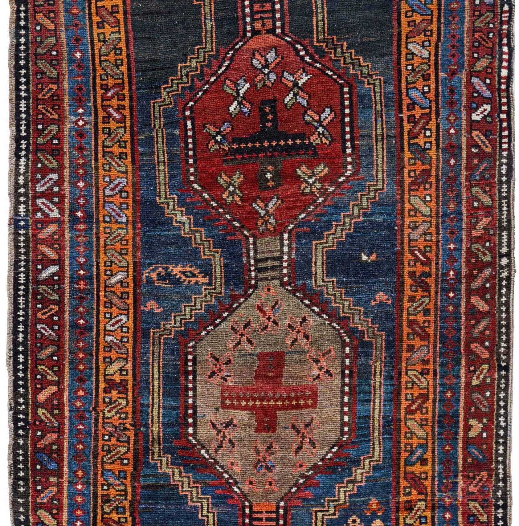 Persischer Kurdischer Läufer Circa 1910 - Wolle Marineblau Orange Rot Design - 91181 (Asiatisch) im Angebot