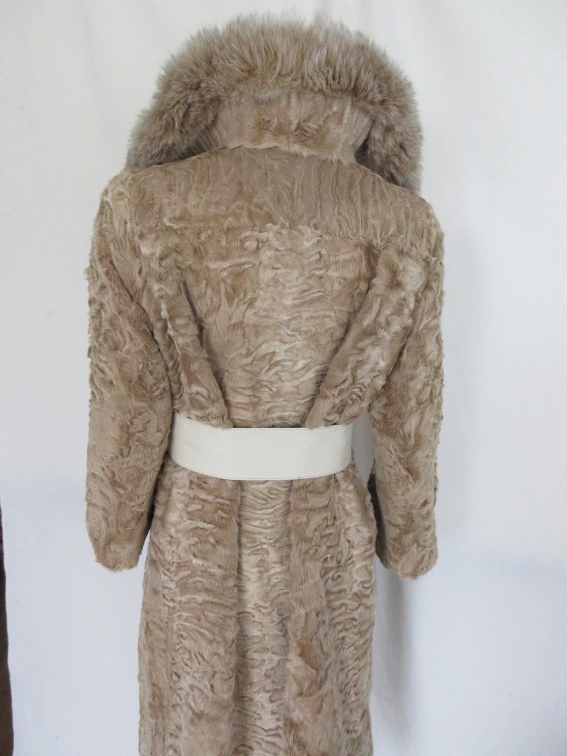 Persian Lamb Fox Fur Coat In Good Condition In Amsterdam, NL