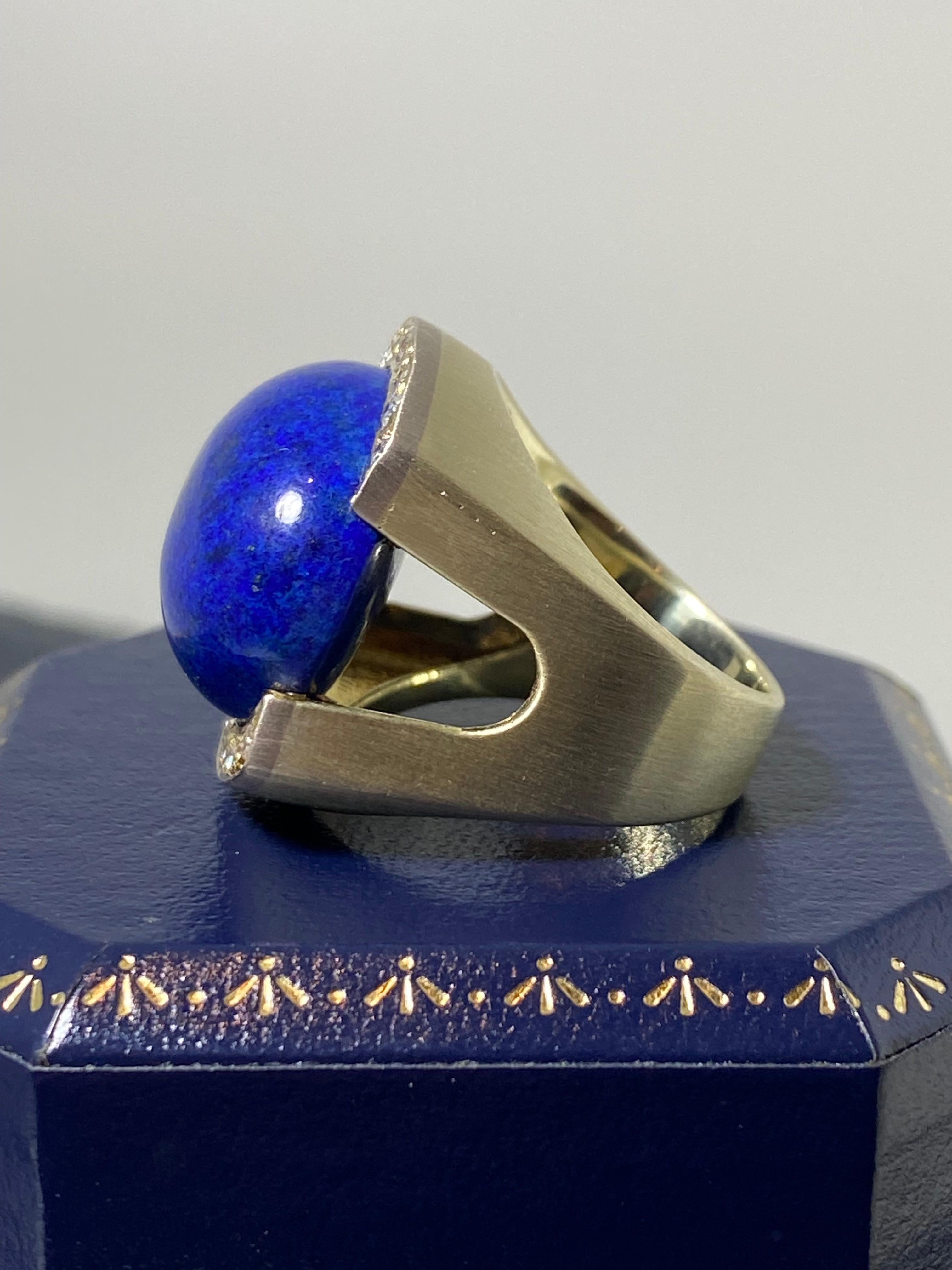Women's Persian Lapis Lazuli of 30.00 Ct & 1.00ct Diamond 18k Yellow Gold Cocktail Ring