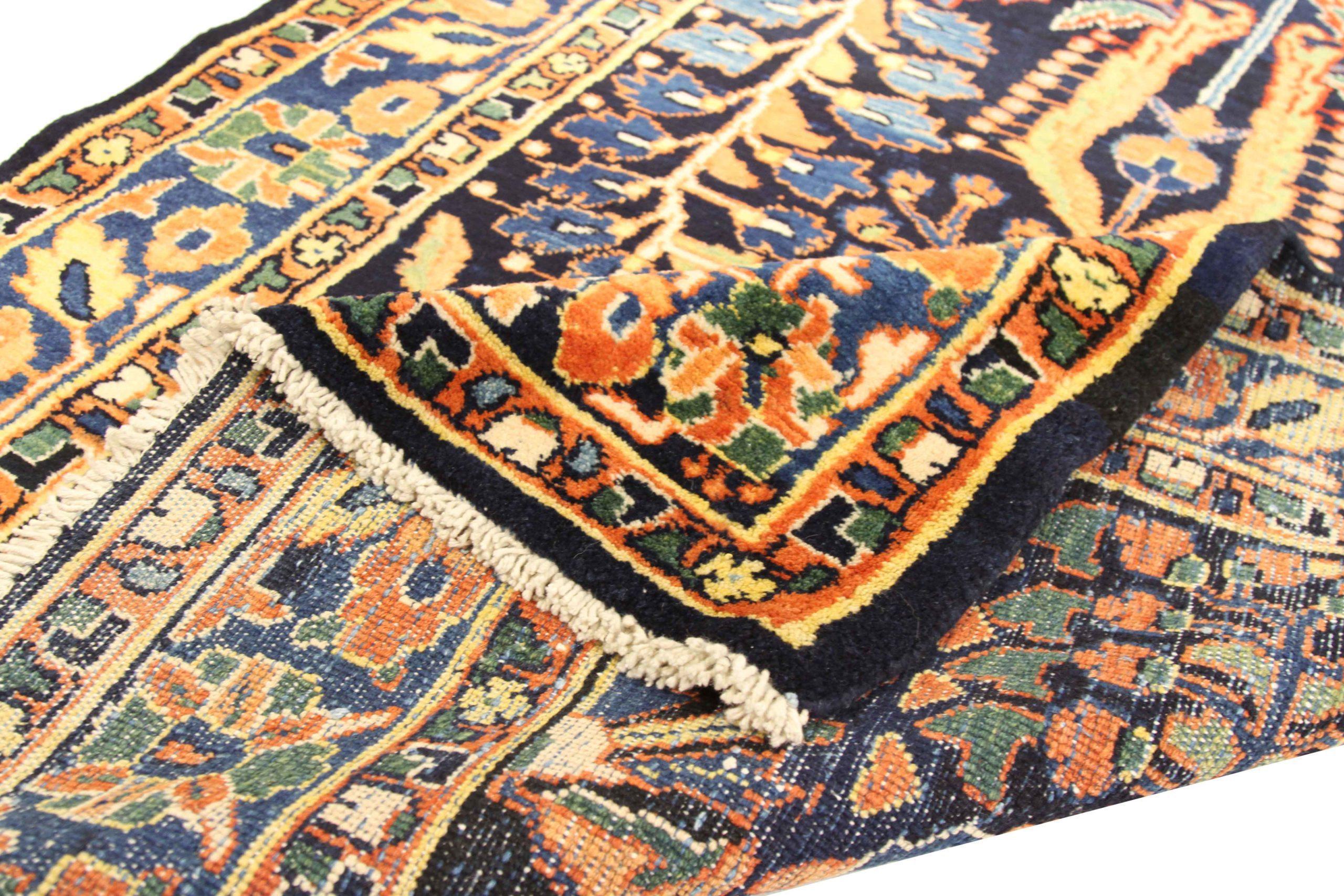 Persischer Lilian-Teppich aus Wolle in Blau, Elfenbein, Marineblau, Blau und Rot - 75146 (Asiatisch) im Angebot