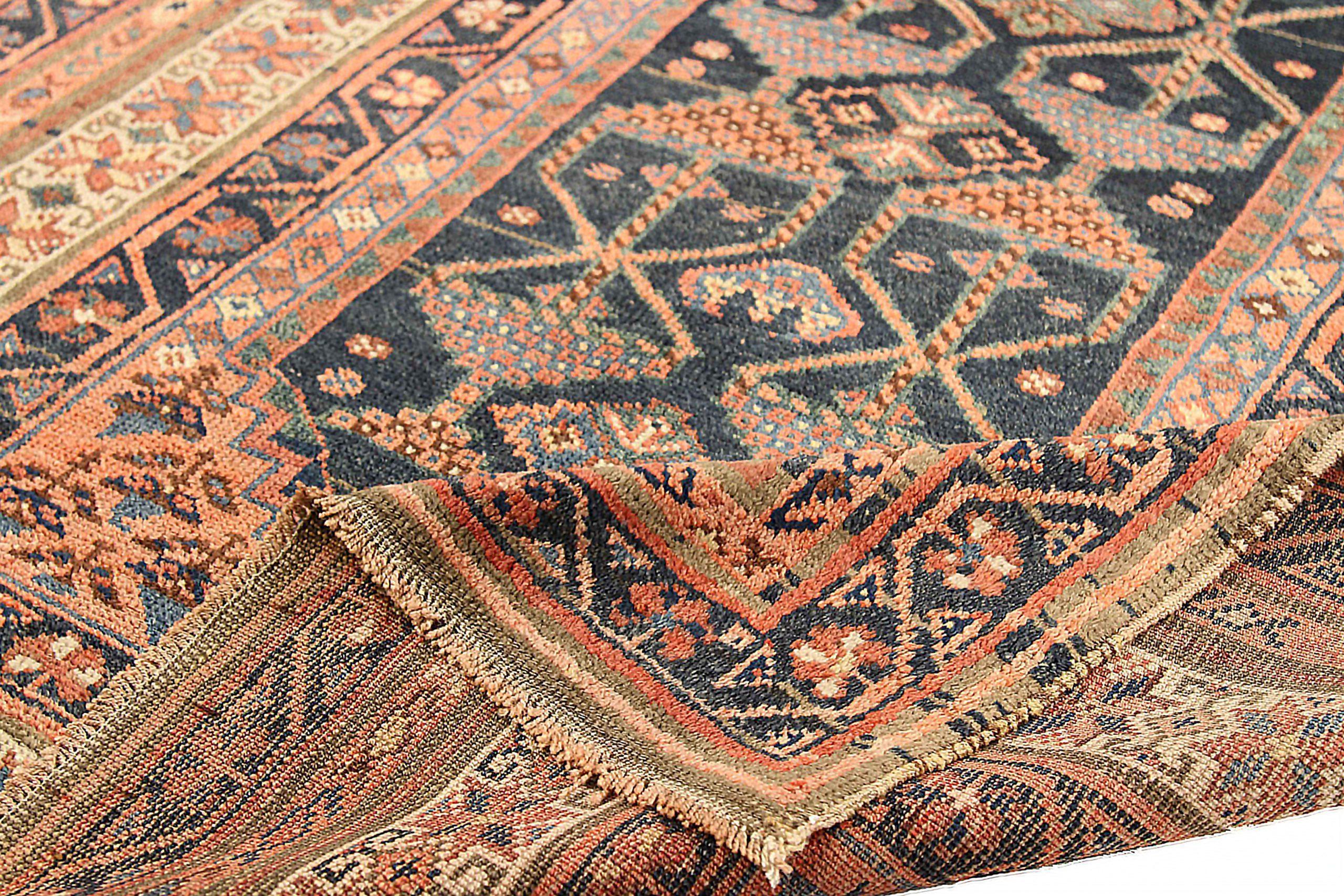 Persischer Lori Kleiner Teppich - Wolle Elfenbein Marineblau Rosa 71549 im Zustand „Hervorragend“ im Angebot in Dallas, TX