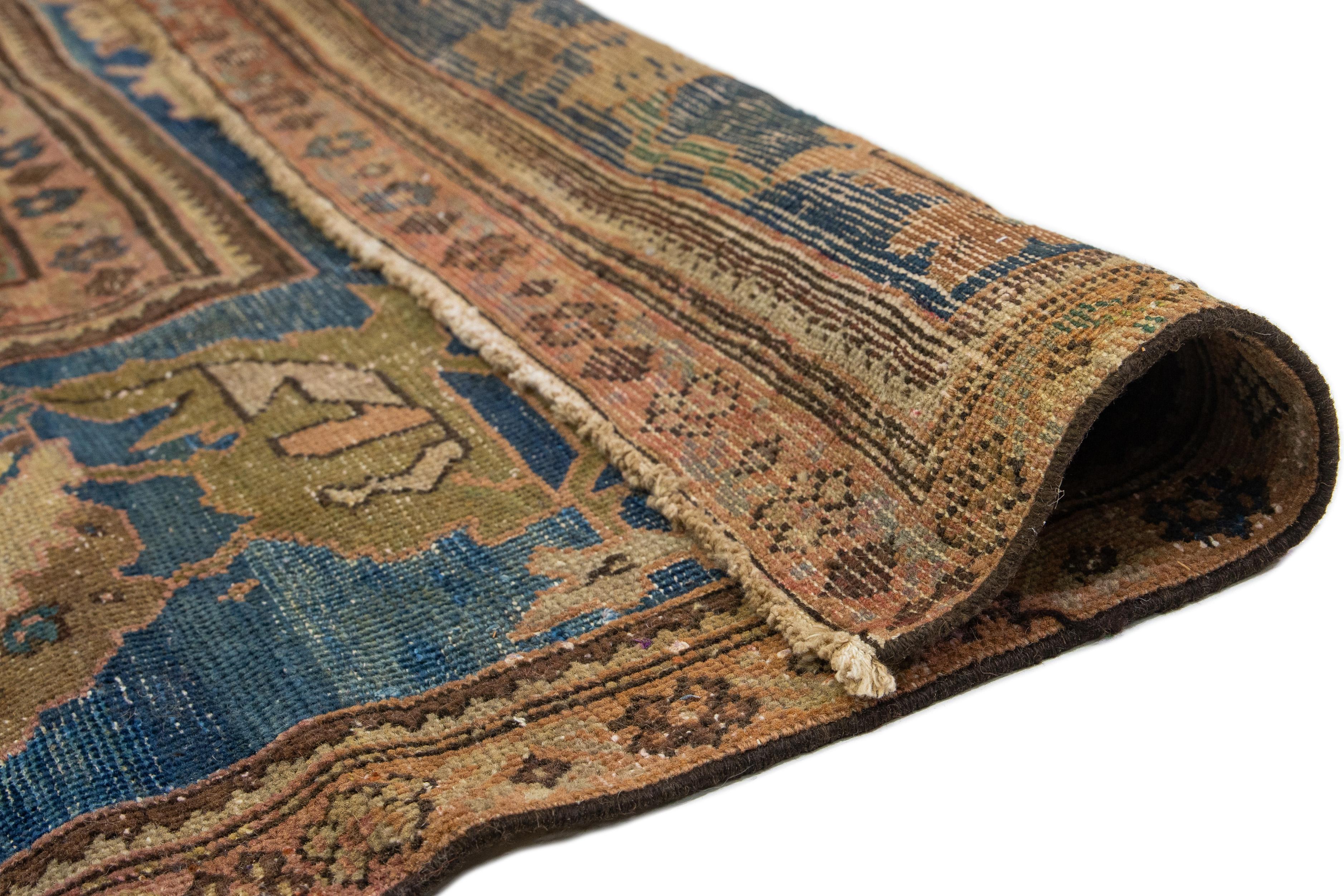 Islamico Tappeto persiano Mahal antico in lana marrone con motivo alllover del 1890 in vendita