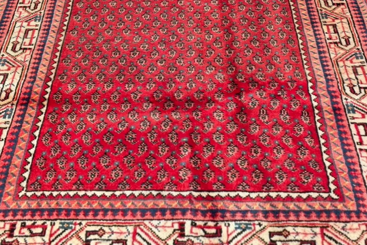 Persischer Mahal-Teppich - Red Heart In Your Home im Zustand „Hervorragend“ im Angebot in Dallas, TX