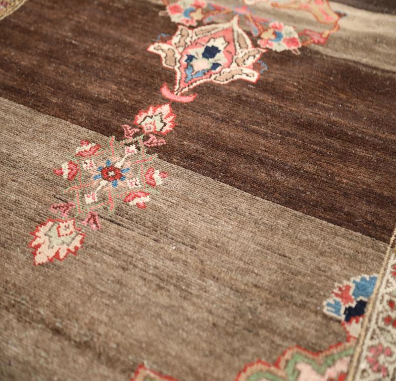 Tribale Tappeto Persiano Mahal - Lana Marrone Avorio Rosa - 98020 in vendita