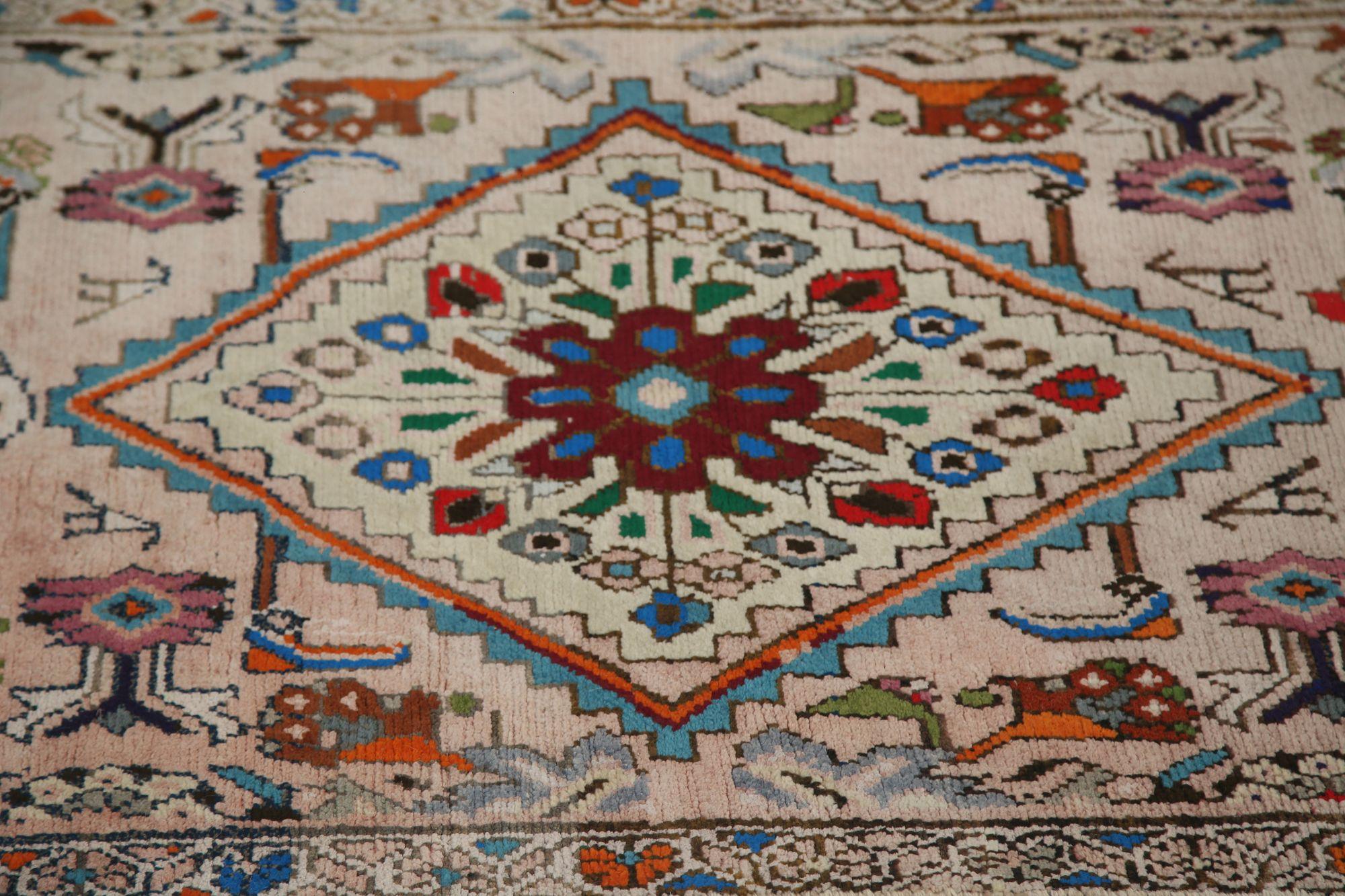 Persischer Mahal-Läufer aus Wolle - Elfenbein-rosa Design - 96972 (20. Jahrhundert) im Angebot