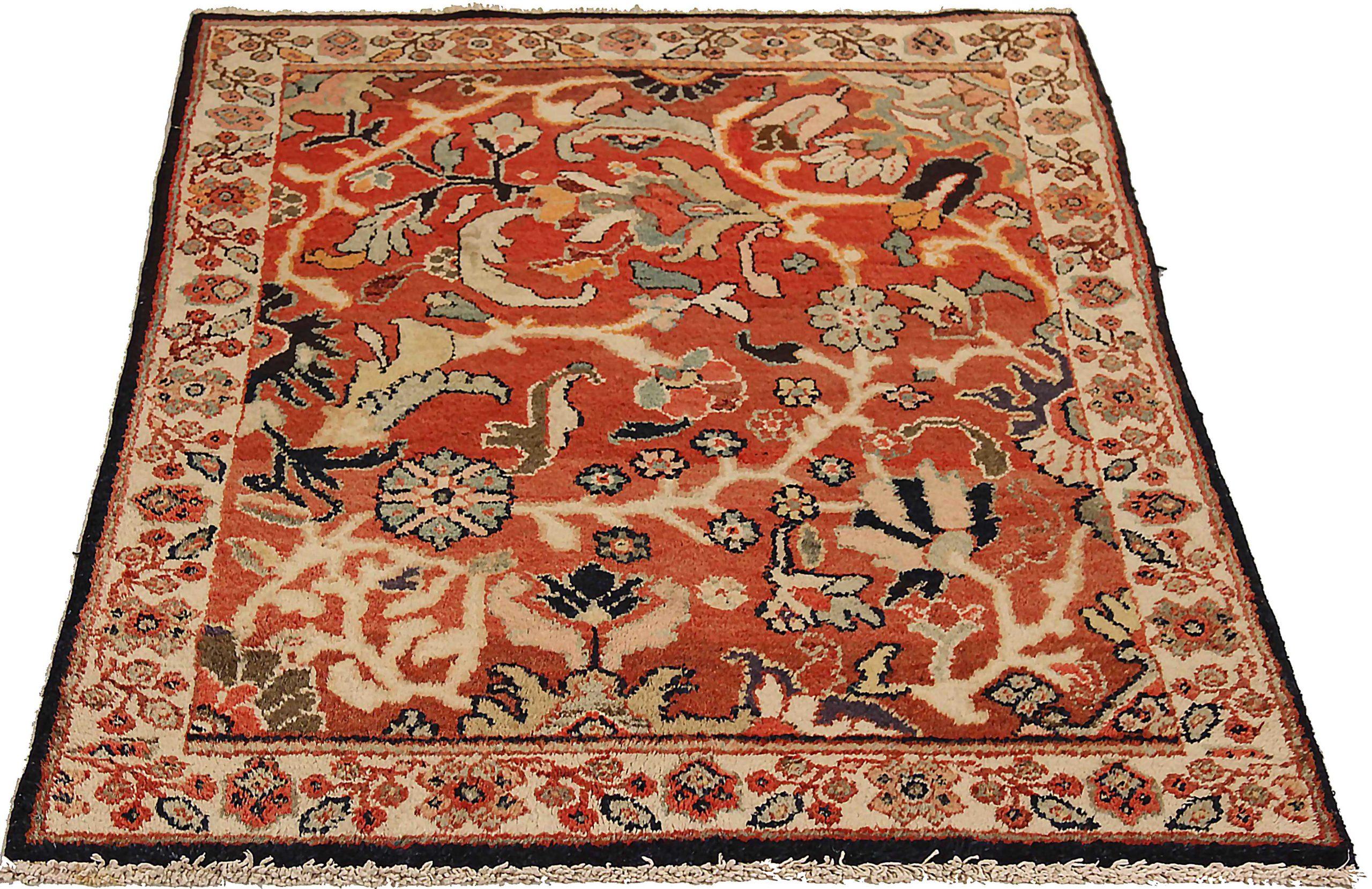 Scopri l'eleganza del Tappeto persiano Mahal di piccole dimensioni del 1880. Progettato con lana e IvoryRed, questo design esclusivo è perfetto per valorizzare il tuo spazio.