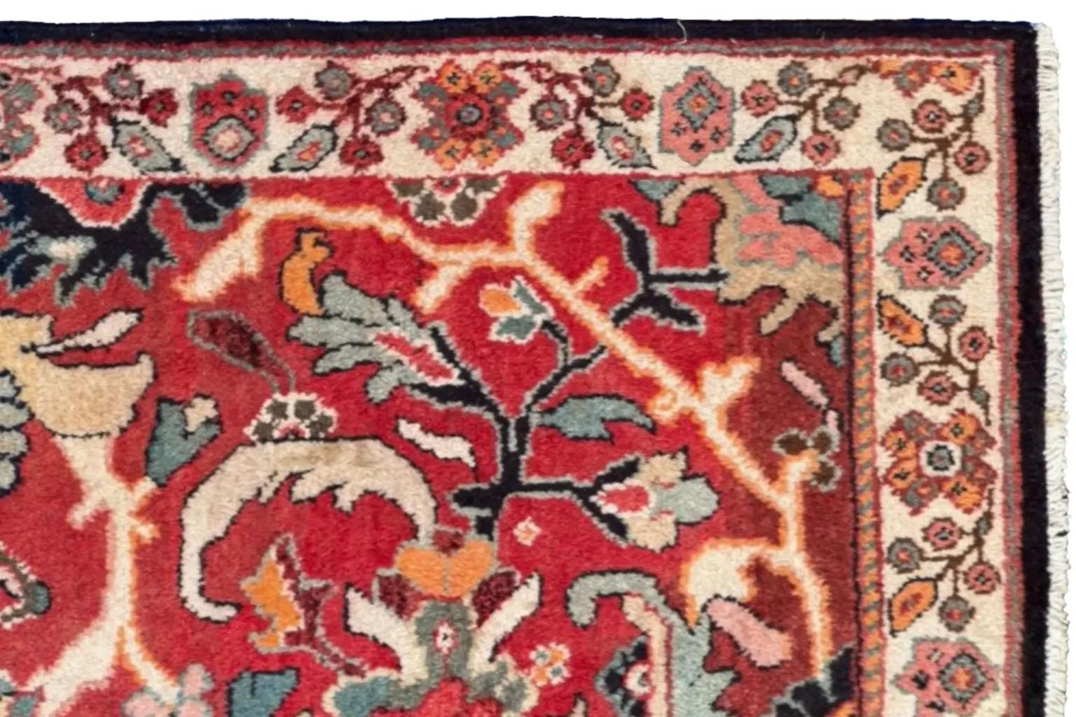 Antique Persian Small Rug - Mahal Design - Red & Ivory In Excellent Condition For Sale In Dallas, TX