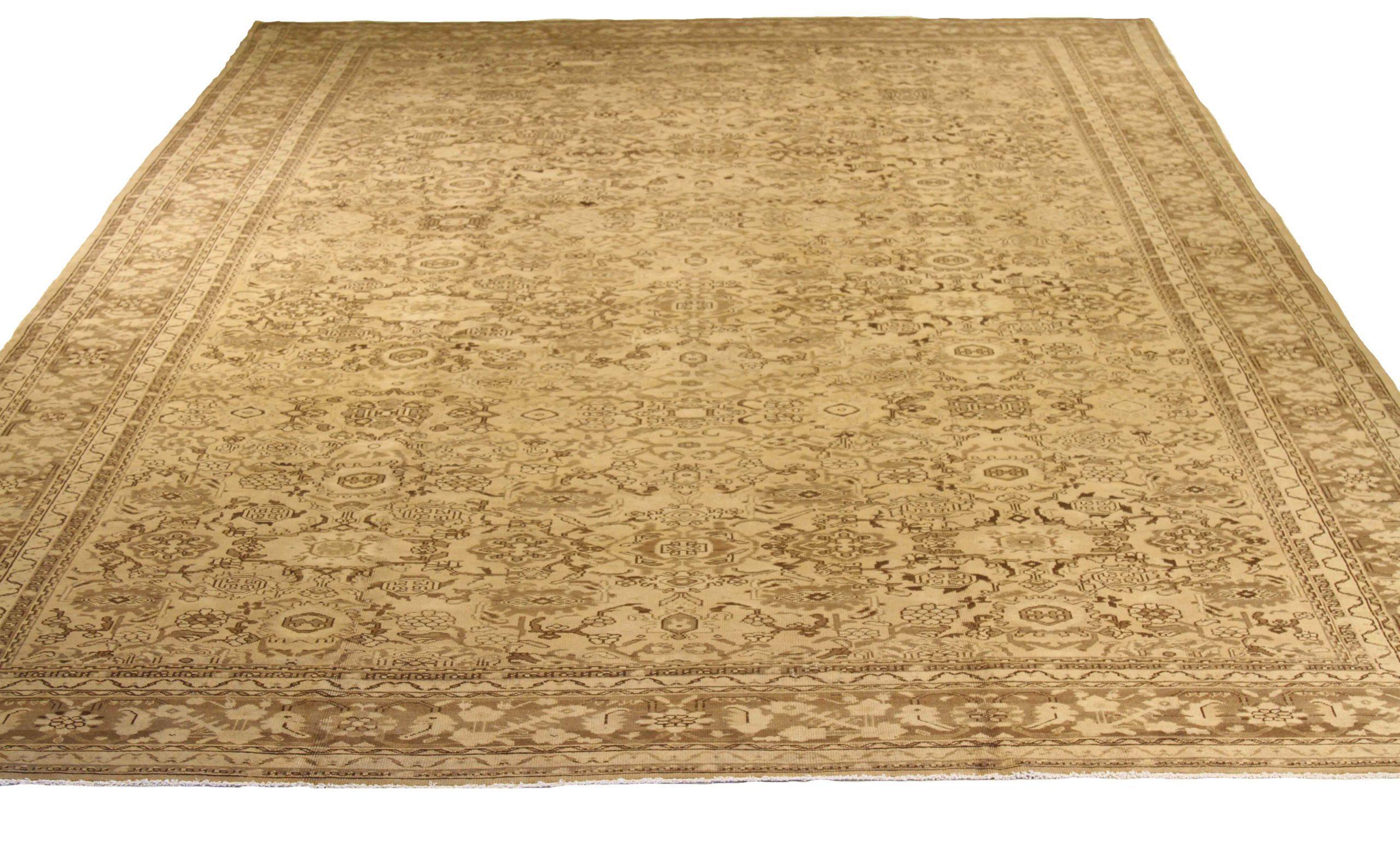 Scopri l'eleganza dei Malayer persiani con i tappeti d'area CIRCA 1880. Progettato con una meticolosa attenzione ai dettagli, questo design esclusivo è perfetto per valorizzare il tuo spazio.