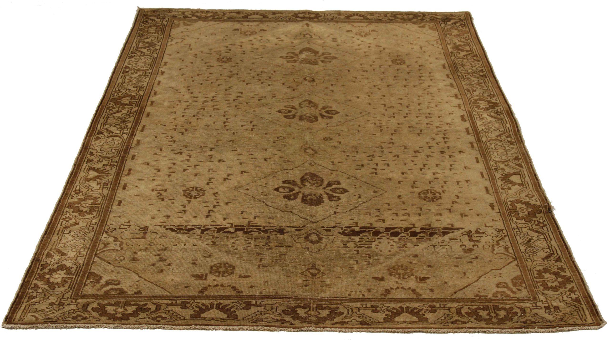 Scopri l'eleganza dei Malayer persiani con i tappeti d'area CIRCA 1880. Progettato con una meticolosa attenzione ai dettagli, questo design esclusivo è perfetto per valorizzare il tuo spazio.