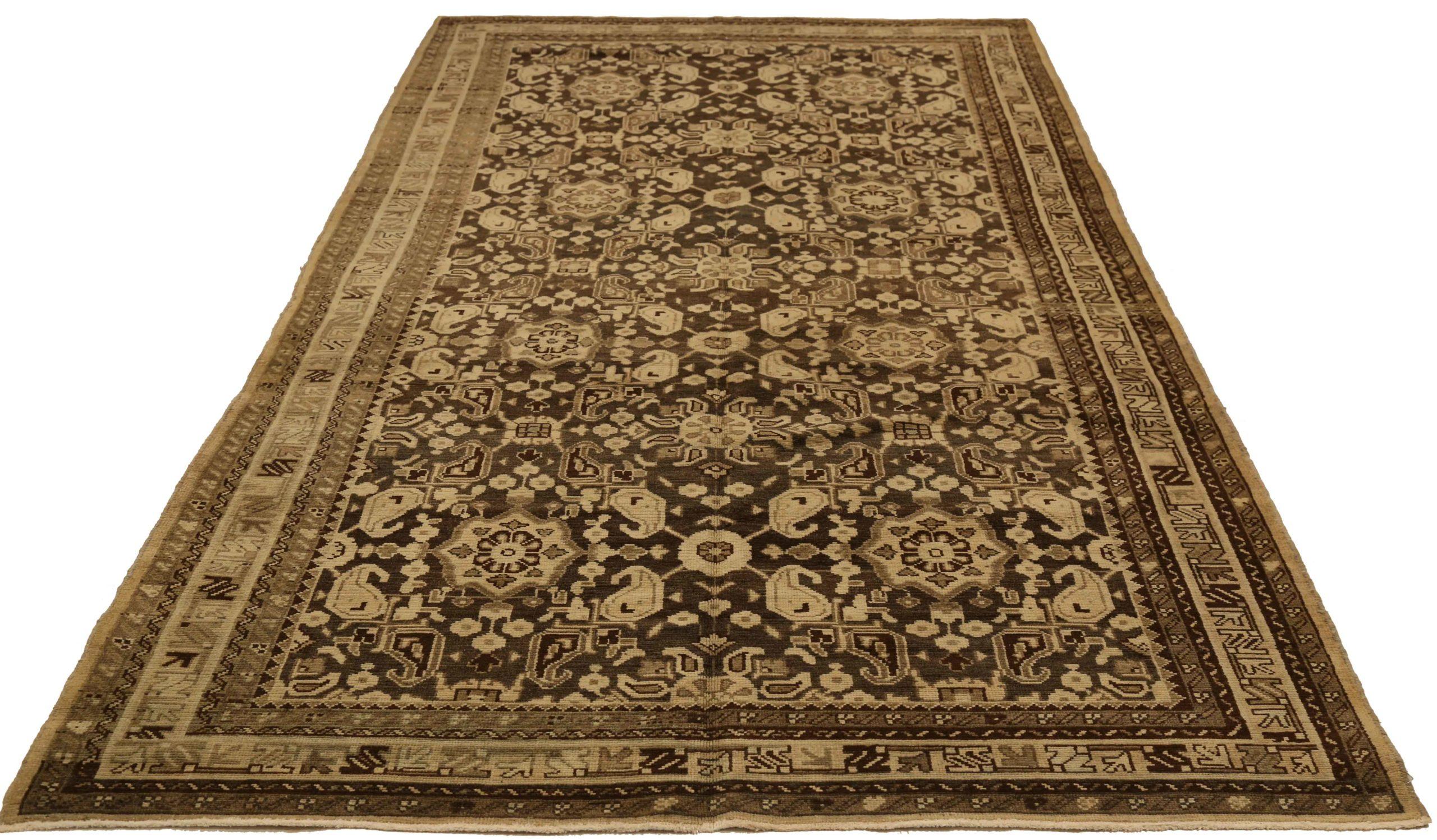Descubre la elegancia de las alfombras persas Malayer de Circa 1880. Diseñado con meticulosa atención al detalle, este diseño exclusivo es perfecto para realzar tu espacio.