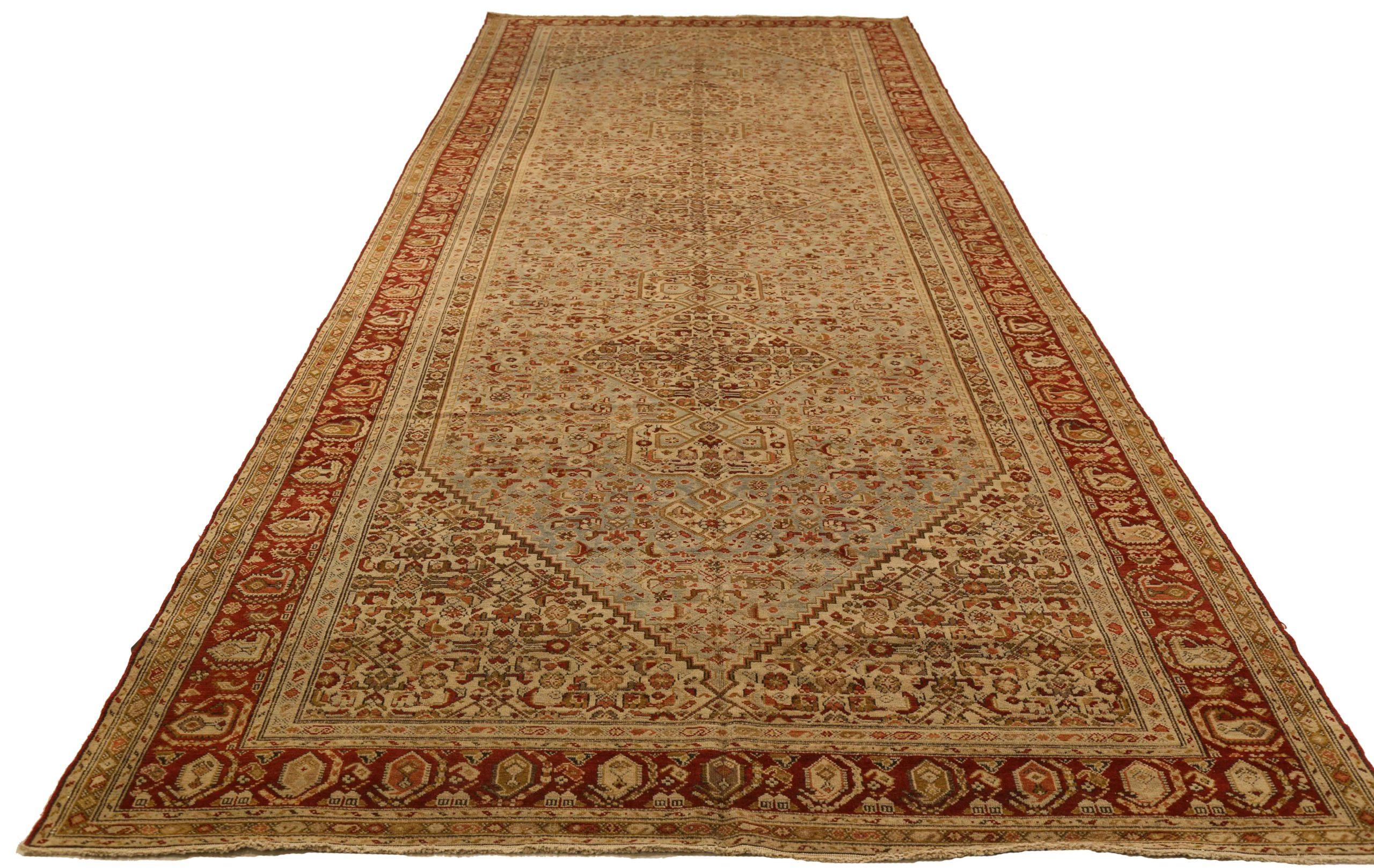 Scopri l'eleganza dei Malayer persiani con i tappeti d'area CIRCA 1880. Progettato con una meticolosa attenzione ai dettagli, questo design esclusivo è perfetto per valorizzare il tuo spazio.