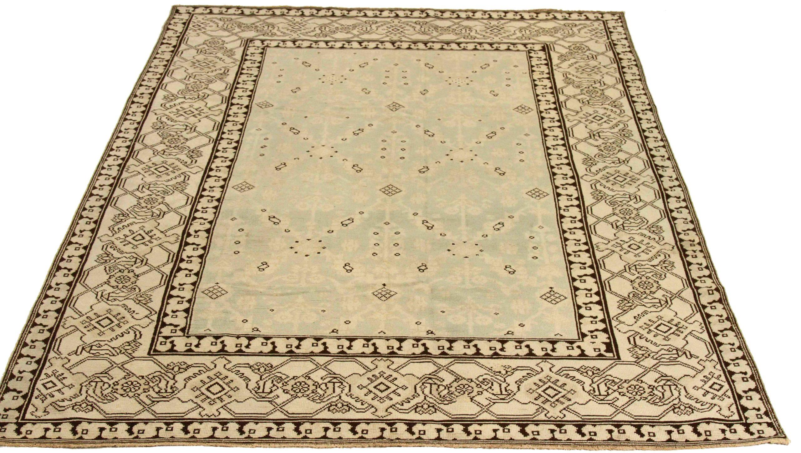 Entdecken Sie die Eleganz des persischen Malayers mit seinen um 1880 gefertigten Teppichen. Dieses exklusive Design aus Wolle und Schwarz-Elfenbein eignet sich perfekt, um Ihren Raum aufzuwerten.
