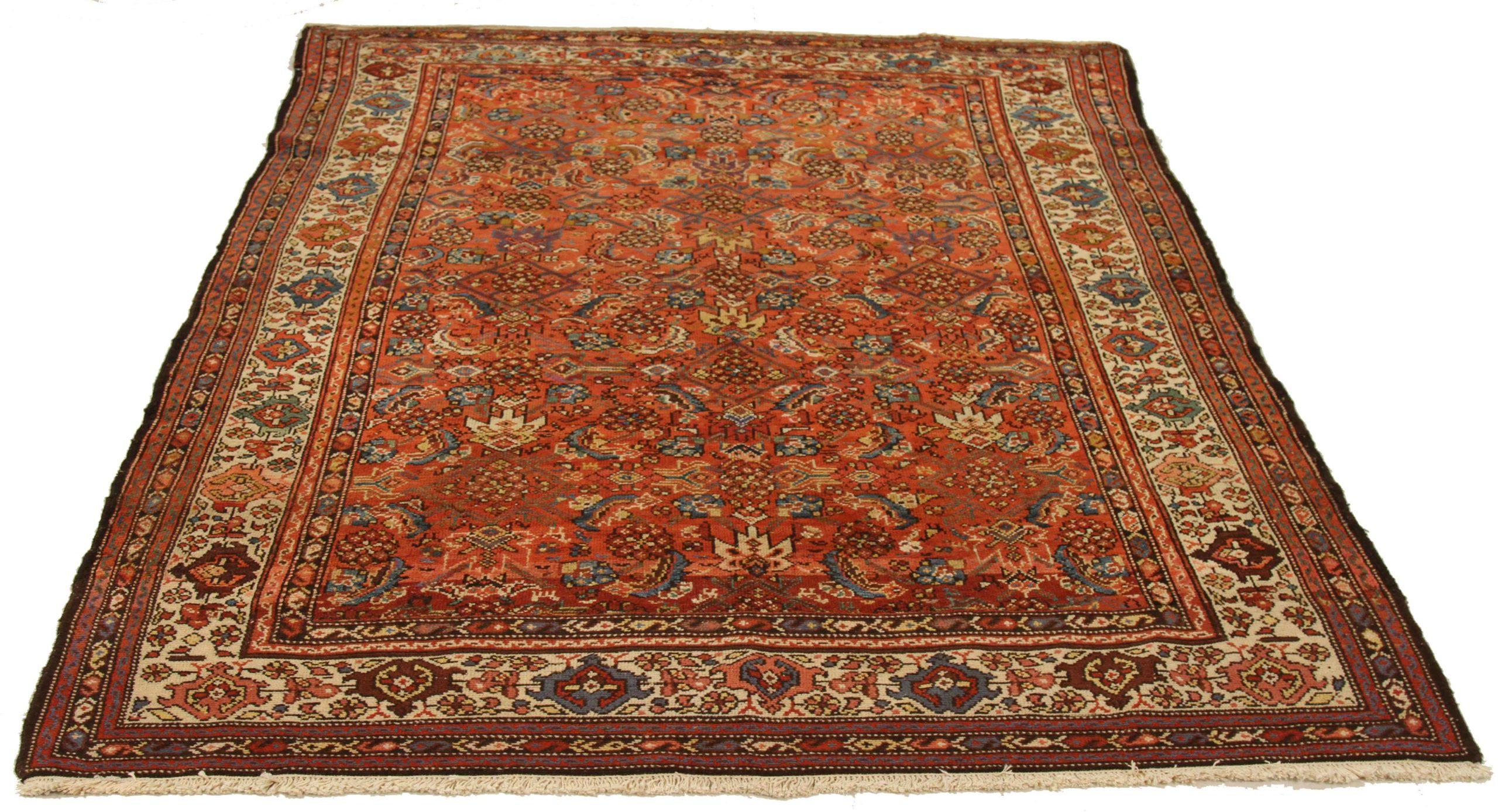 Scopri l'eleganza del Malayer persiano, caratterizzato da una splendida lavorazione artigianale. Progettato con una meticolosa attenzione ai dettagli, questo design esclusivo è perfetto per valorizzare il tuo spazio.