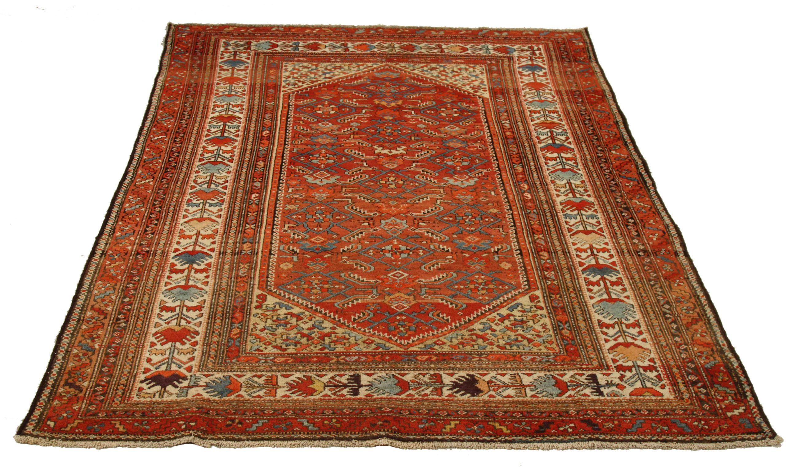 Entdecken Sie die Eleganz des persischen Malayers, der sich durch wunderschöne Handwerkskunst auszeichnet. Dieses exklusive Design, das mit viel Liebe zum Detail entworfen wurde, ist perfekt, um Ihren Raum zu verschönern.