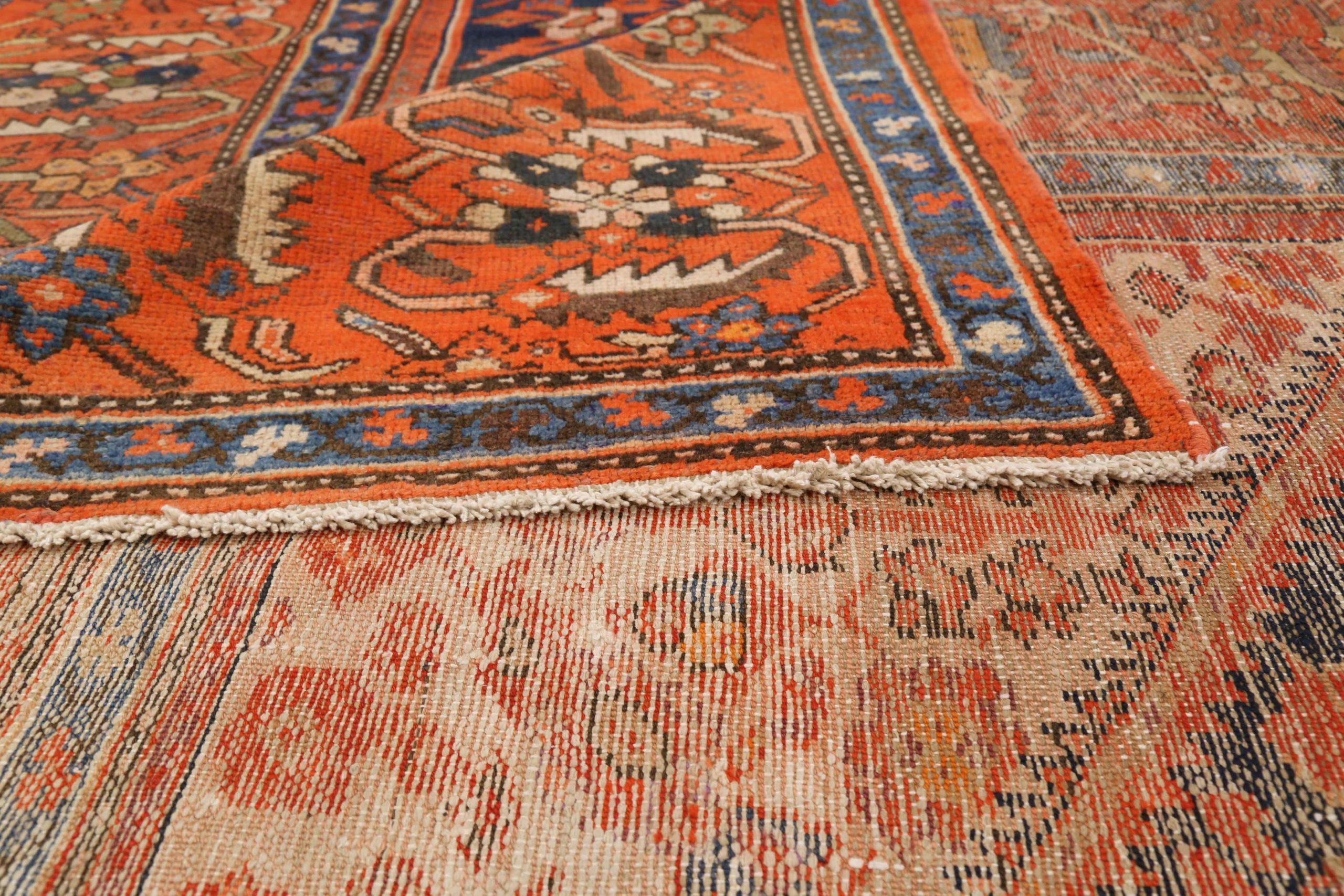 Persischer Malayer-Teppich in Übergröße aus Wolle in Elfenbein, Marineblau, Marineblau und Rot, um 1880, 75381 im Zustand „Hervorragend“ im Angebot in Dallas, TX