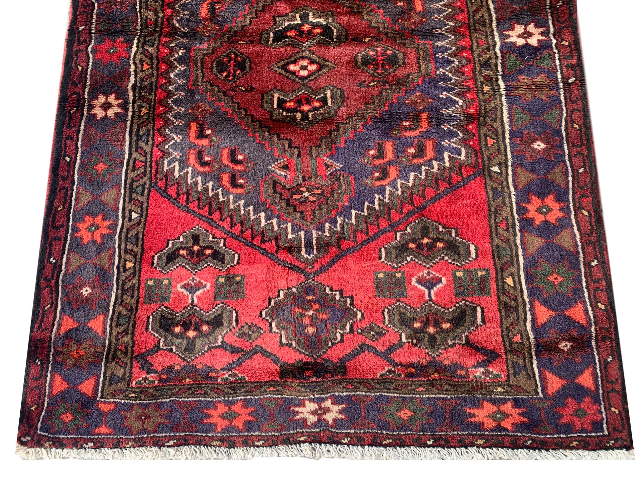Persian Malayer Rug, Circa 1970 In Excellent Condition For Sale In Laguna Hills, CA
