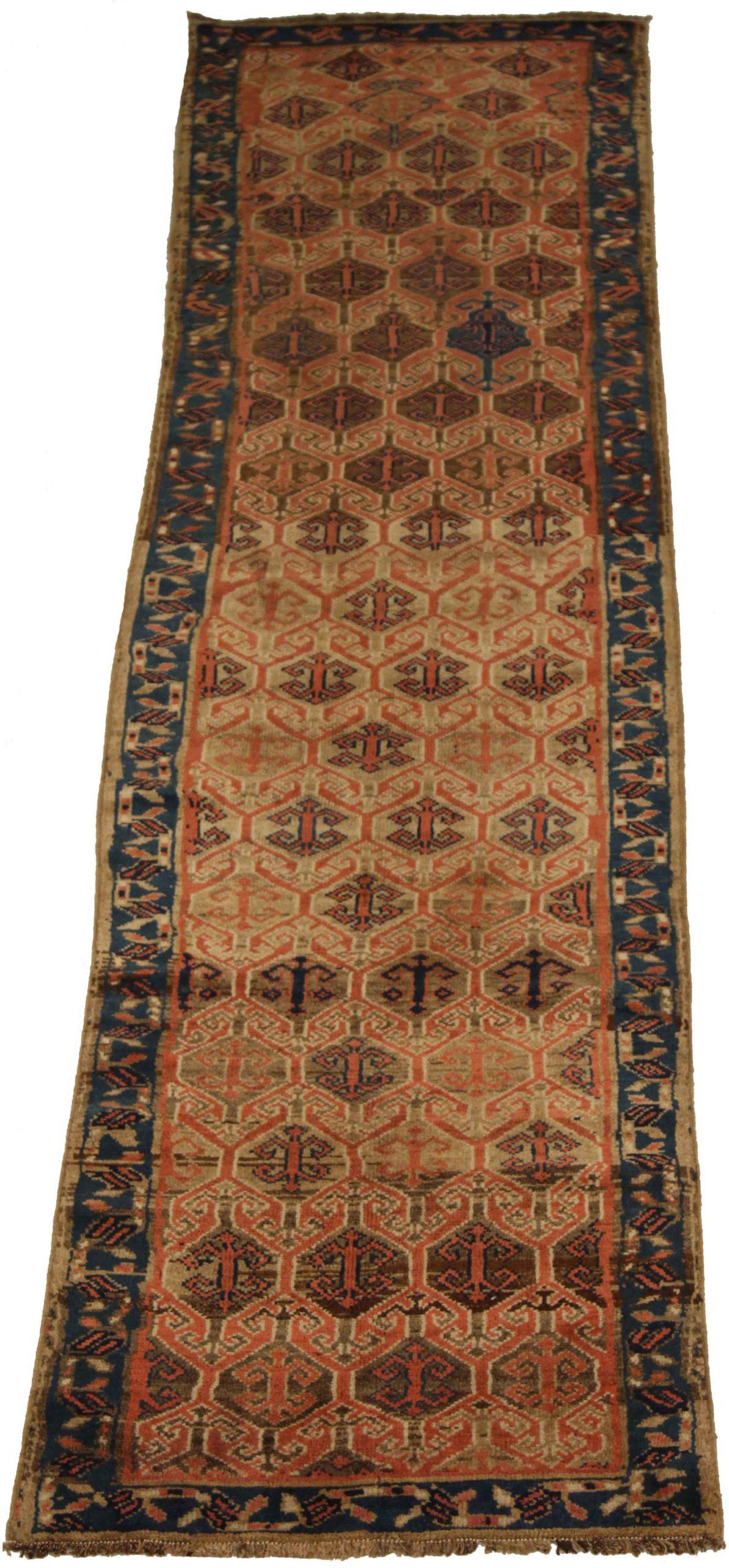 Entdecken Sie die Eleganz des persischen Malayers mit dem Läufer um 1880. Dieses exklusive Design aus Wolle und BlauBraunElfenbeinRot ist perfekt, um Ihren Raum zu verschönern.