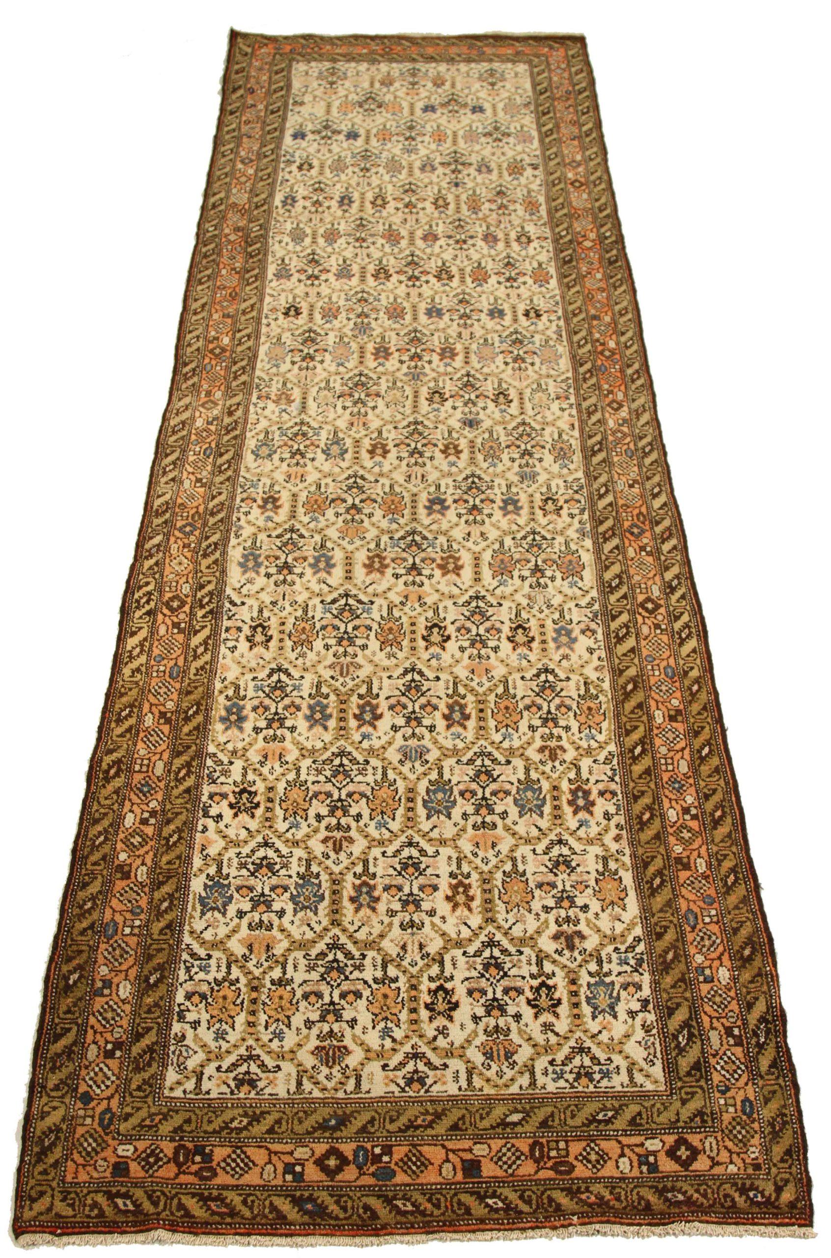 Entdecken Sie die Eleganz des persischen Malayers mit dem Läufer um 1880. Dieses exklusive Design aus Wolle und Elfenbein ist perfekt, um Ihren Raum zu verschönern.